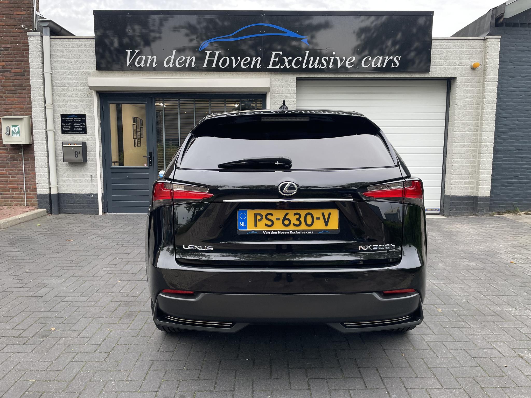 Foto van Lexus Lexus Nx300h