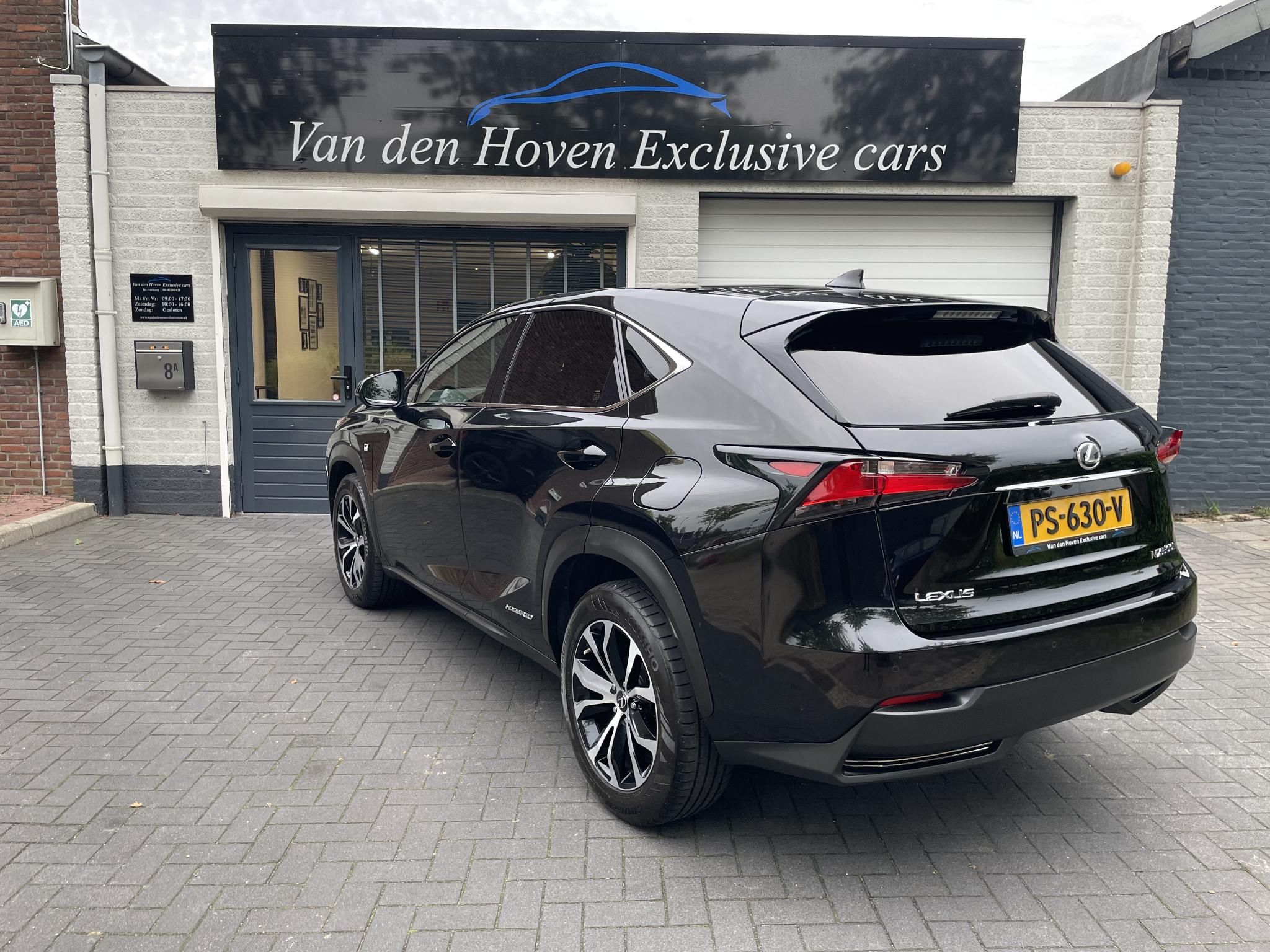 Foto van Lexus Lexus Nx300h