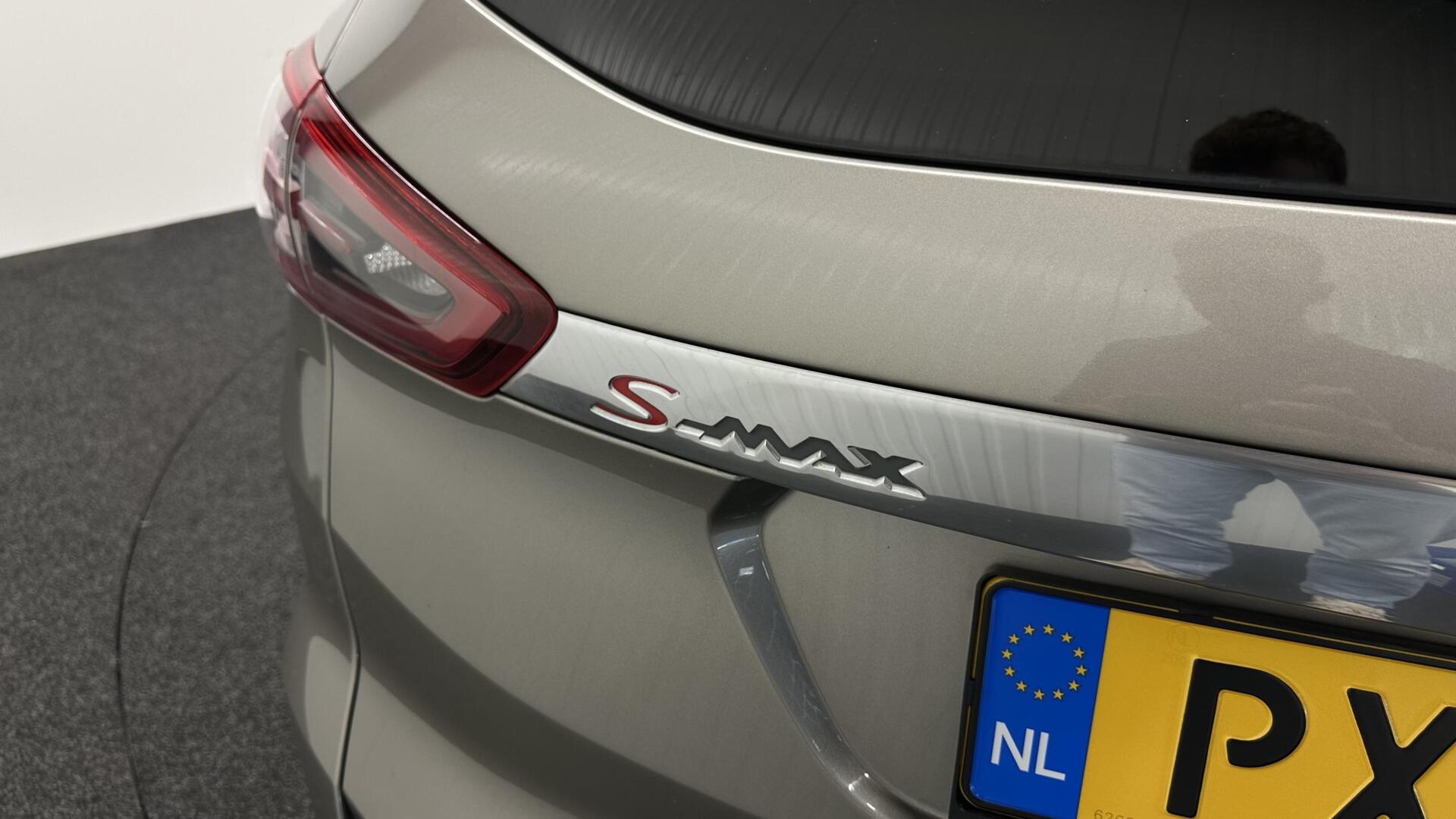 Foto van Ford S-max