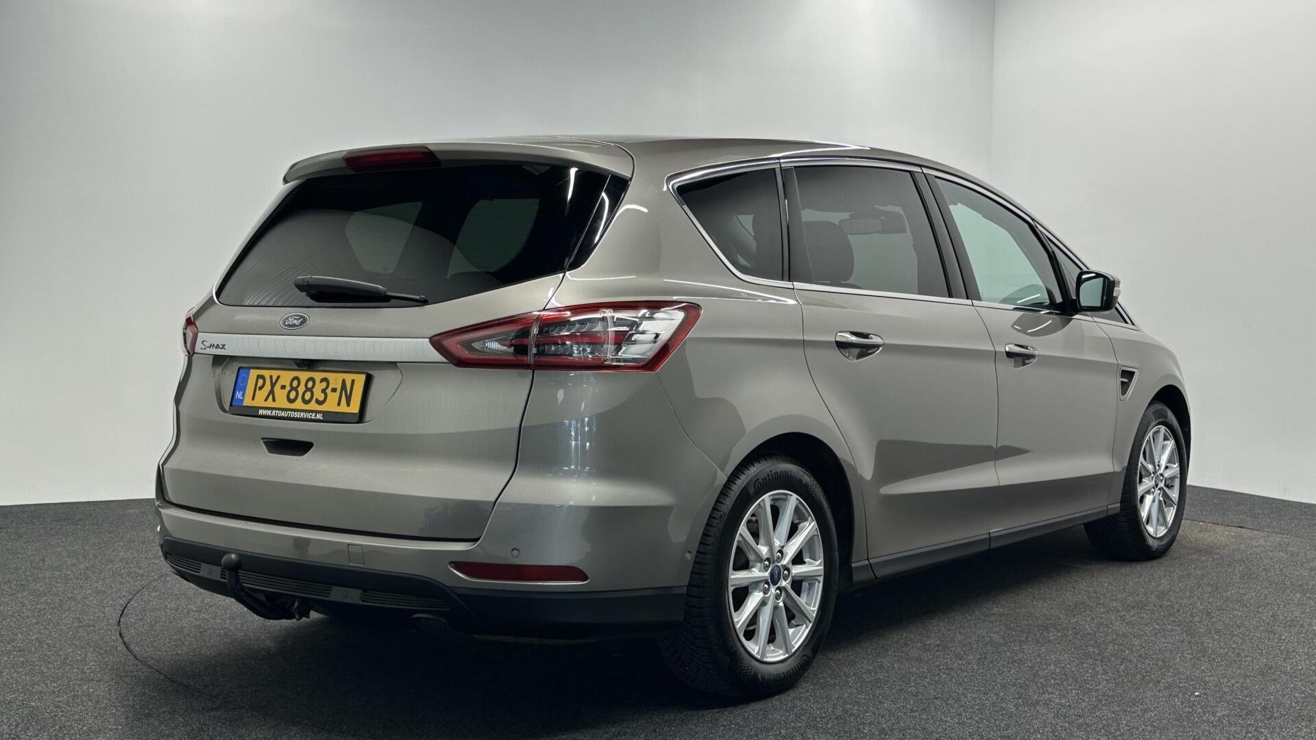 Foto van Ford S-max