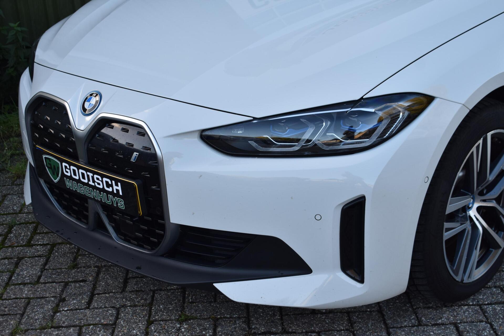 Foto van BMW I4 Edrive40