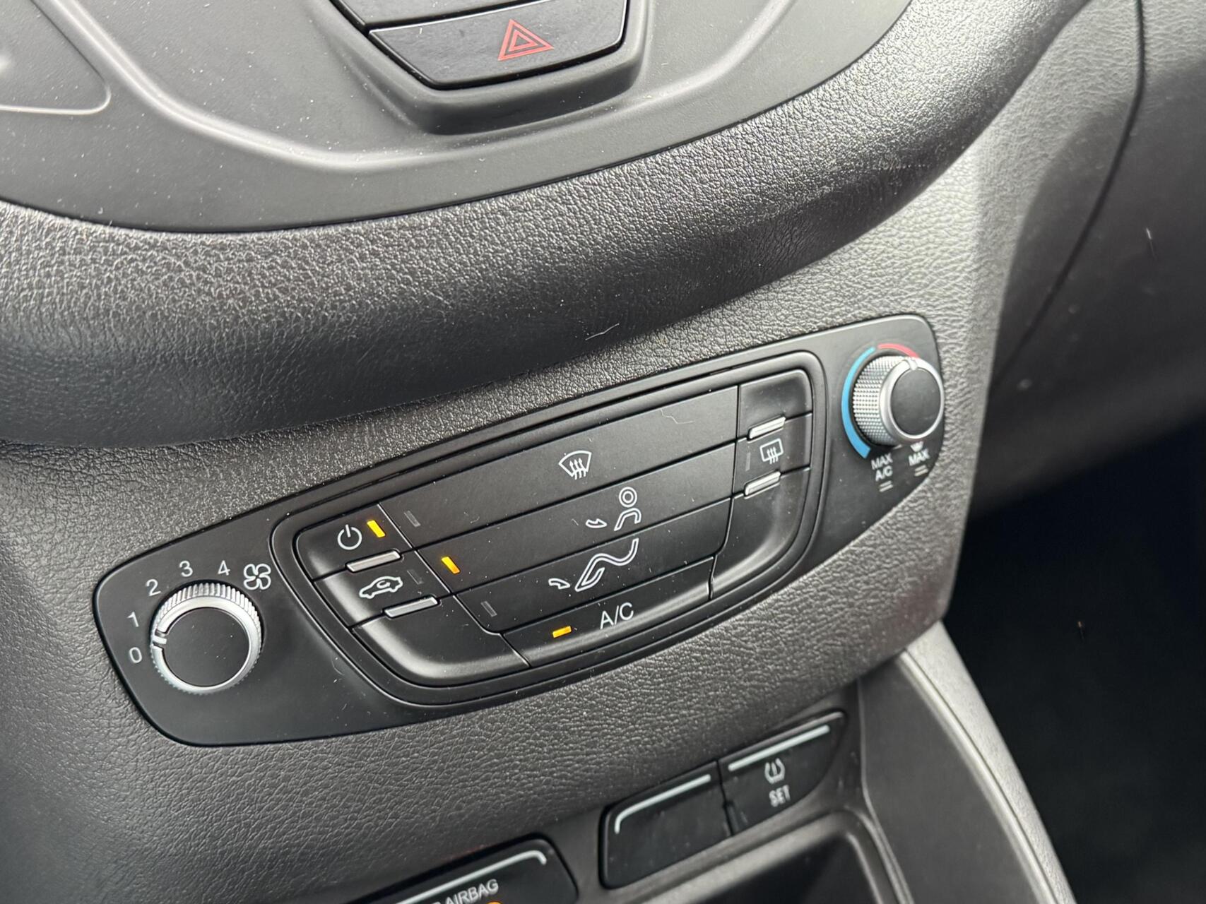 Foto van Ford Tourneo Courier