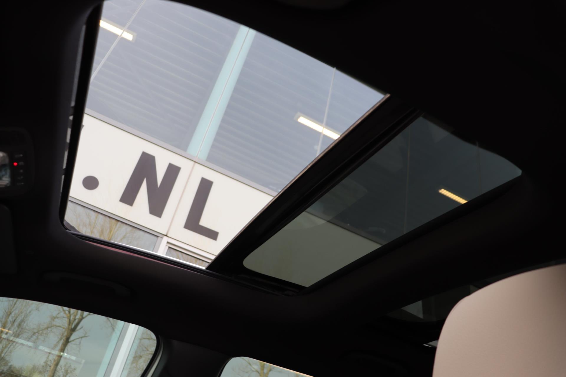Foto van Mercedes-Benz GLB