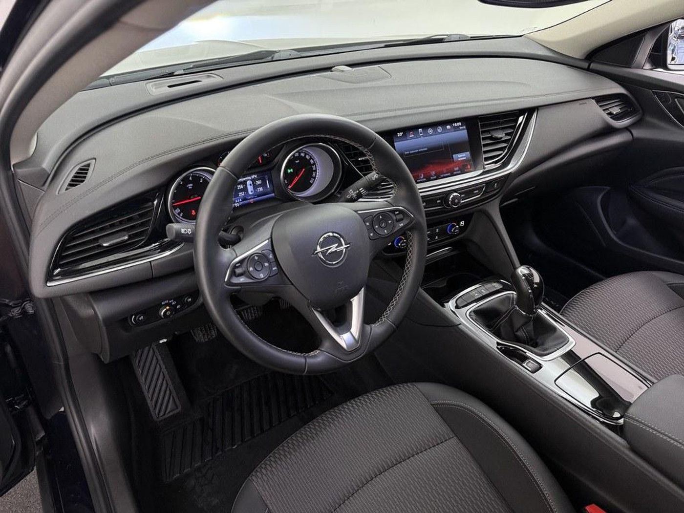 Foto van Opel Insignia Grand Sport