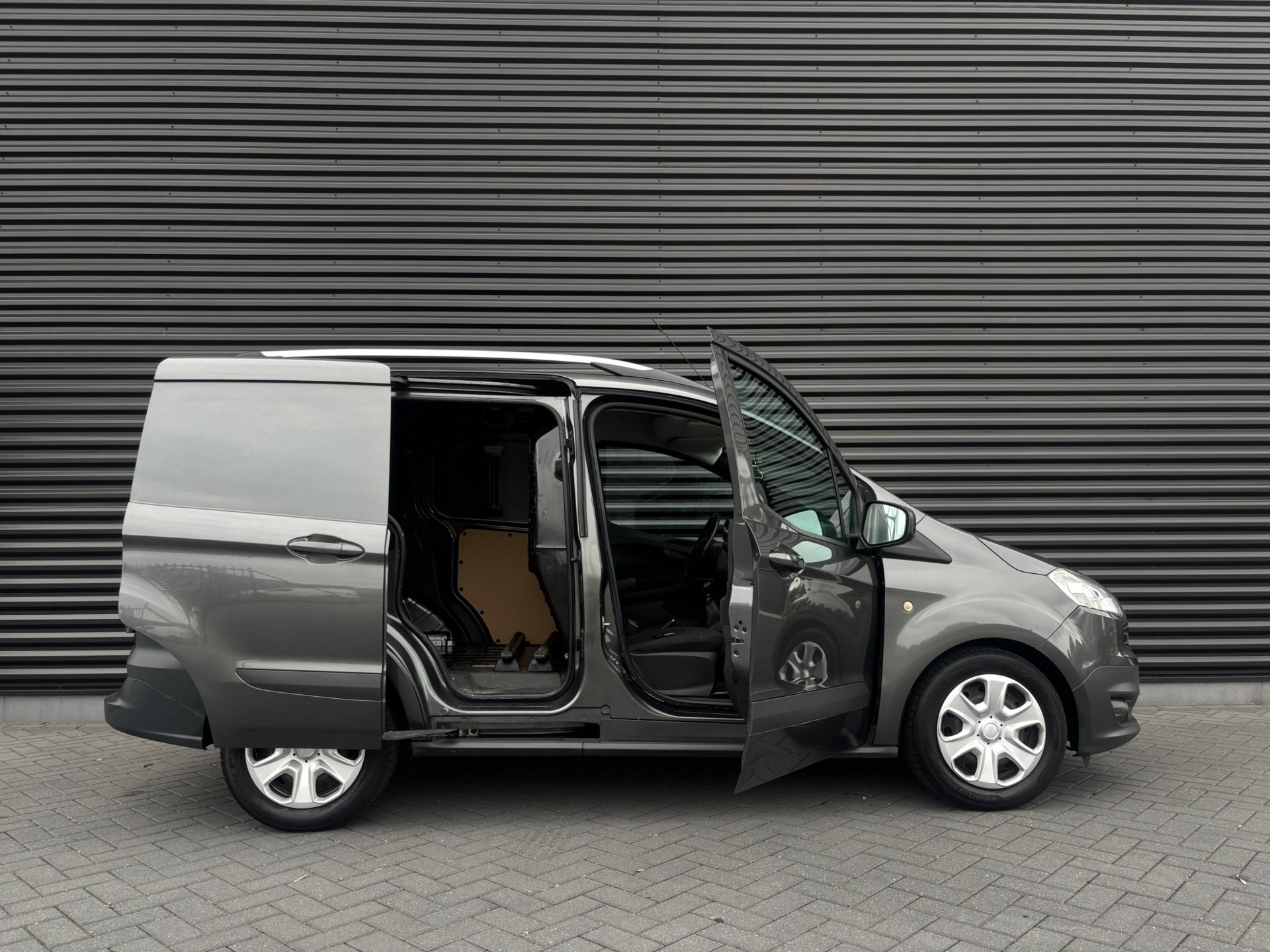 Foto van Ford Transit Courier