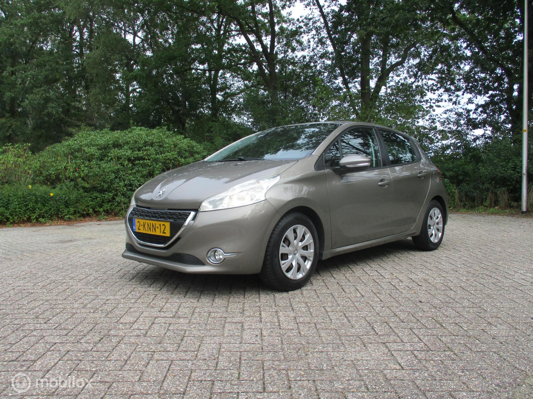 Peugeot 208 1.2 VTi Active 2013 - voorkant