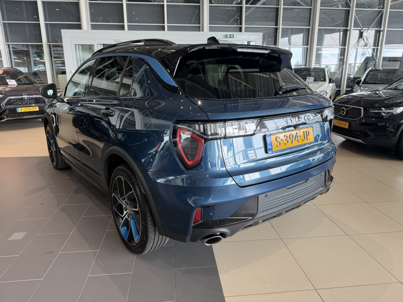 Foto van Lynk&co LYNK & Co 01