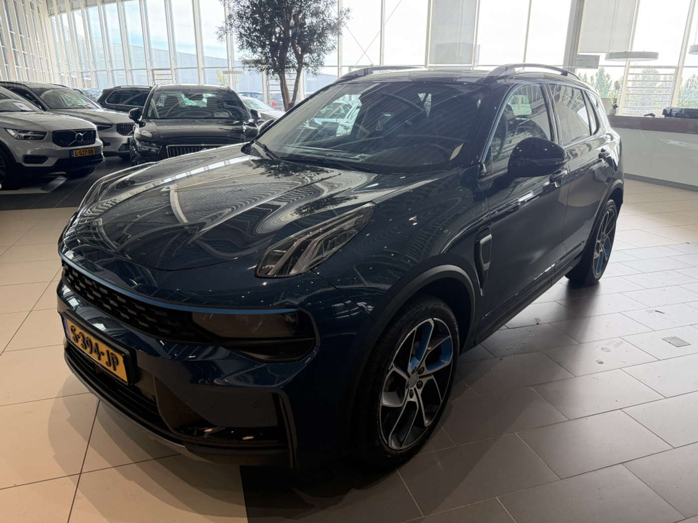 Foto van Lynk&co LYNK & Co 01