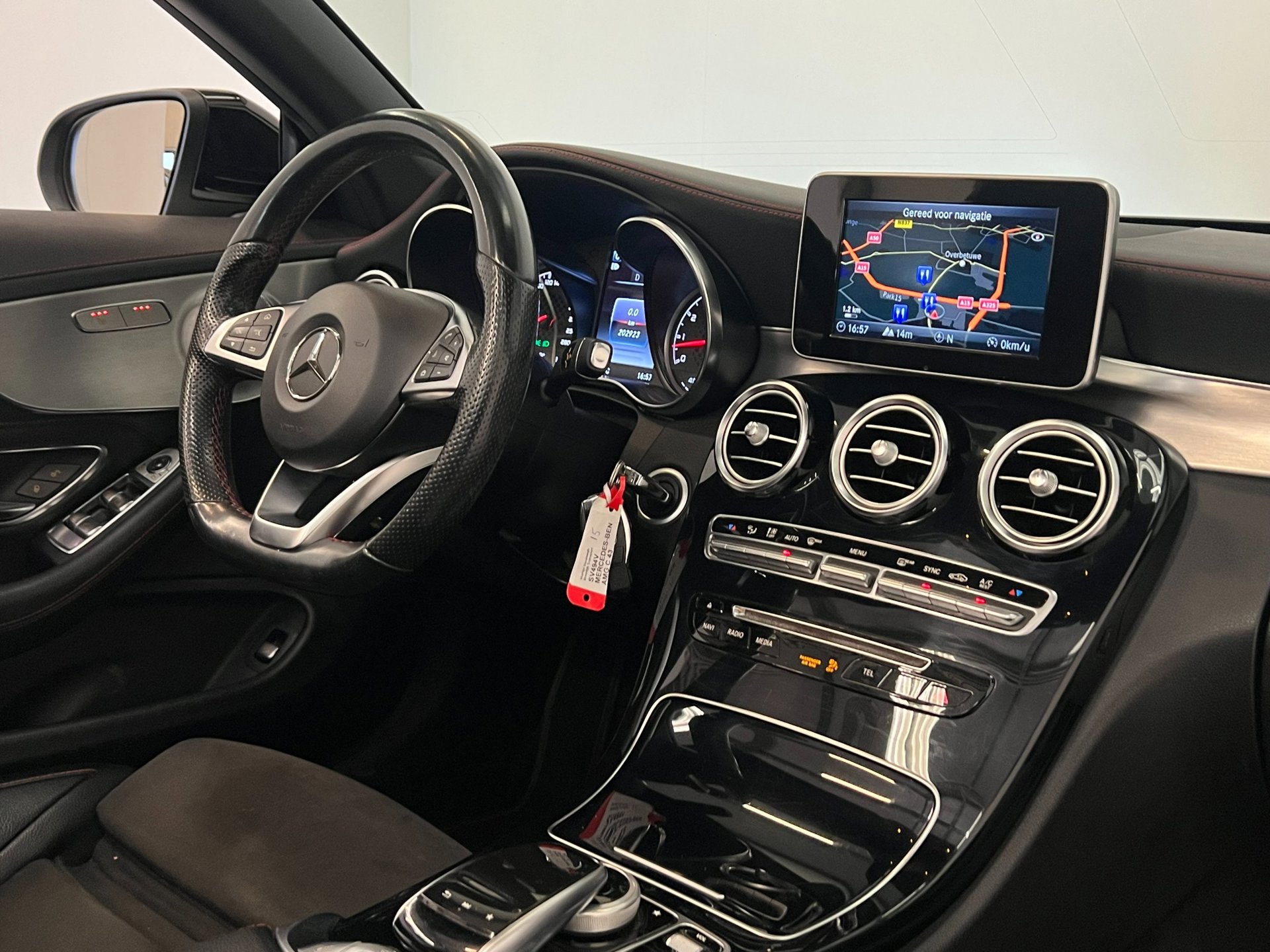 Foto van Mercedes-Benz AMG C 43