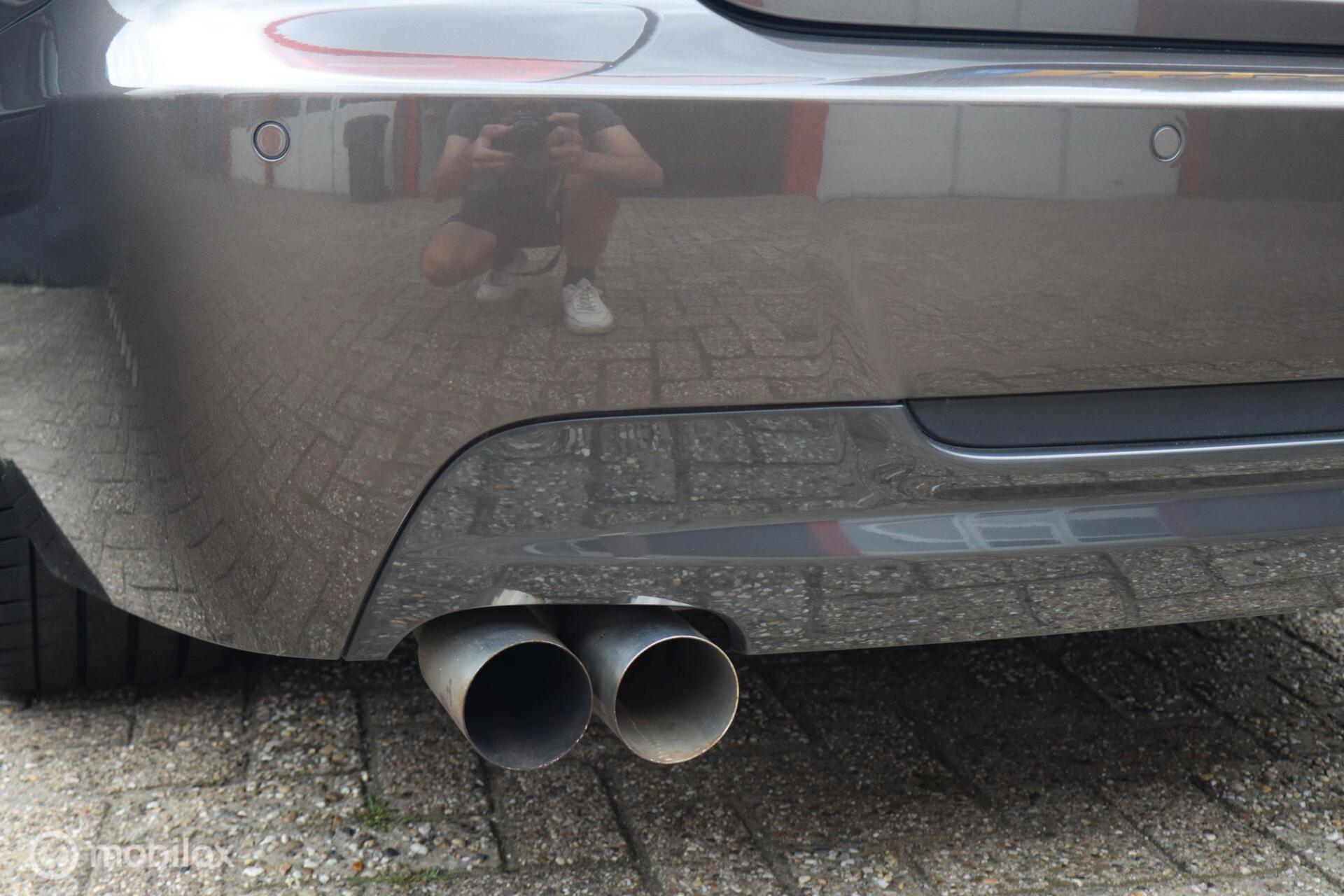 Foto van BMW 325i