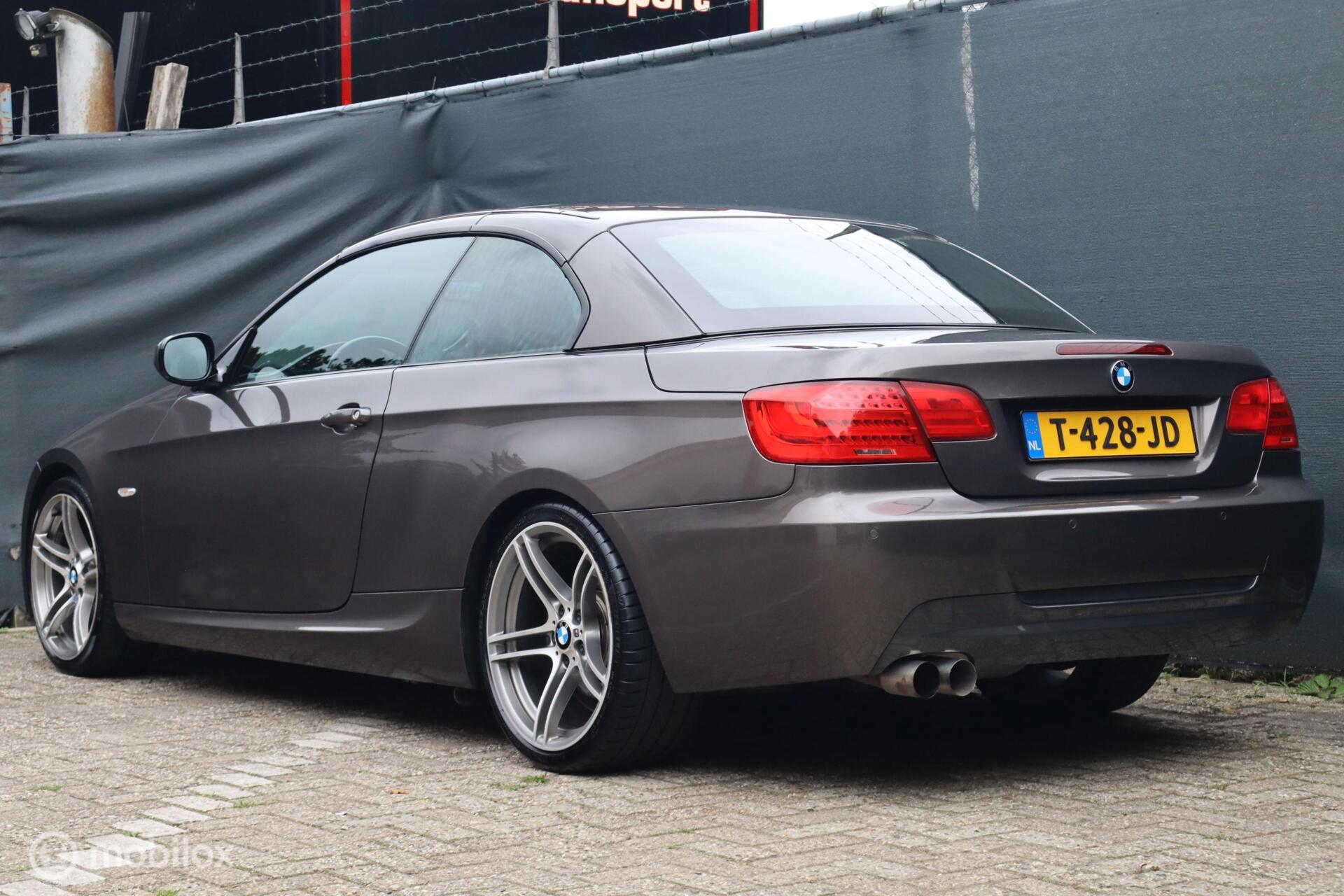 Foto van BMW 325i