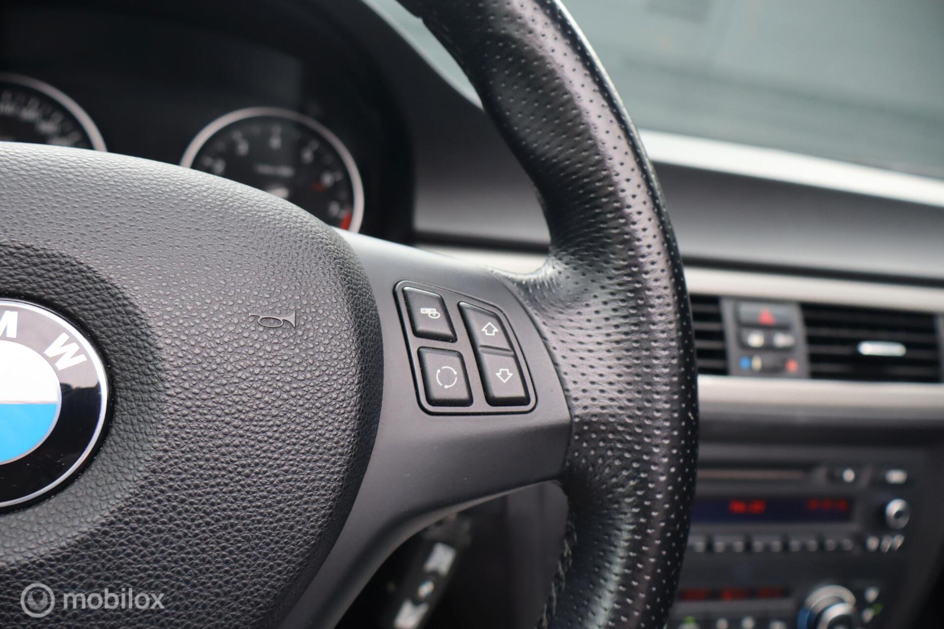 Foto van BMW 325i