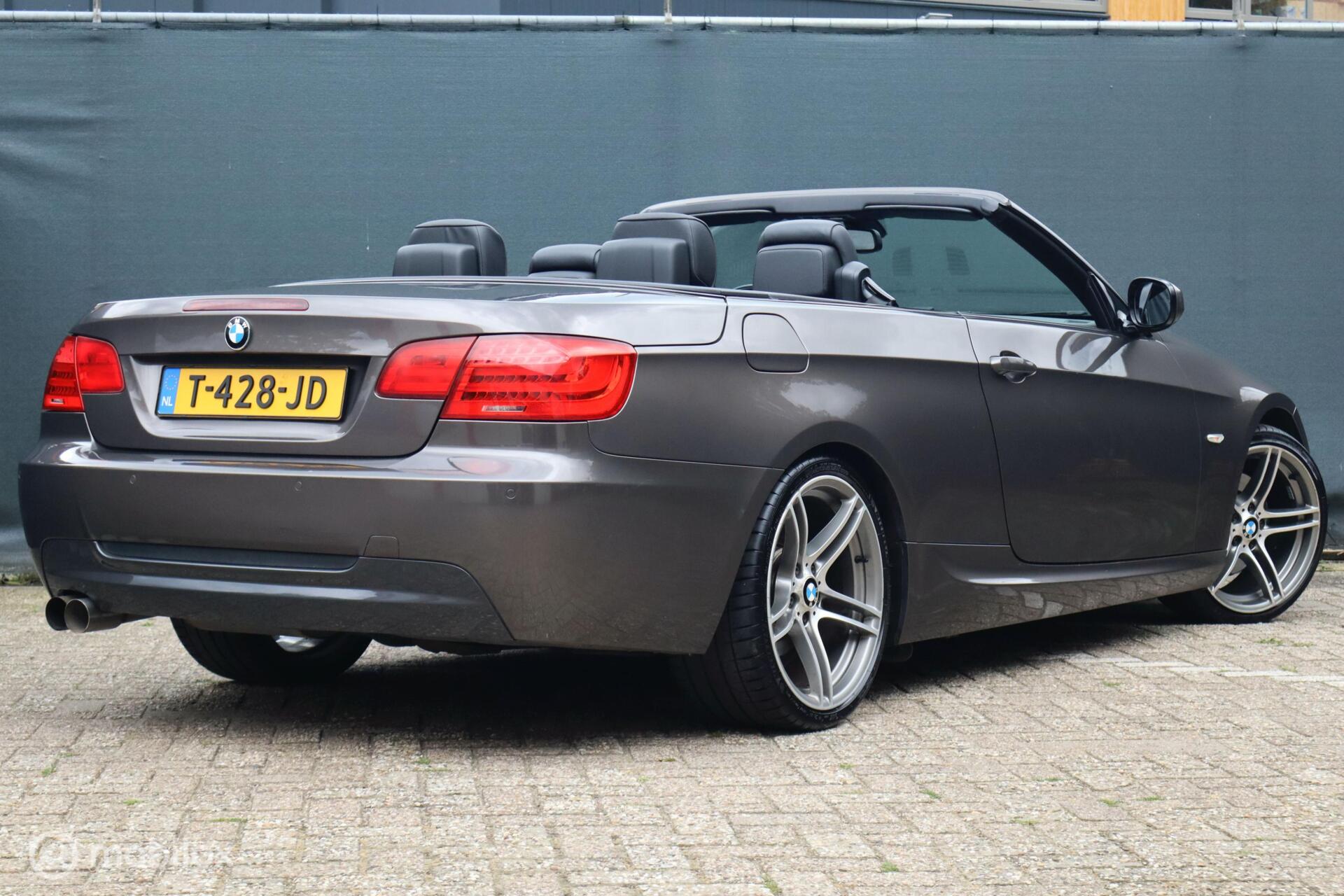 Foto van BMW 325i
