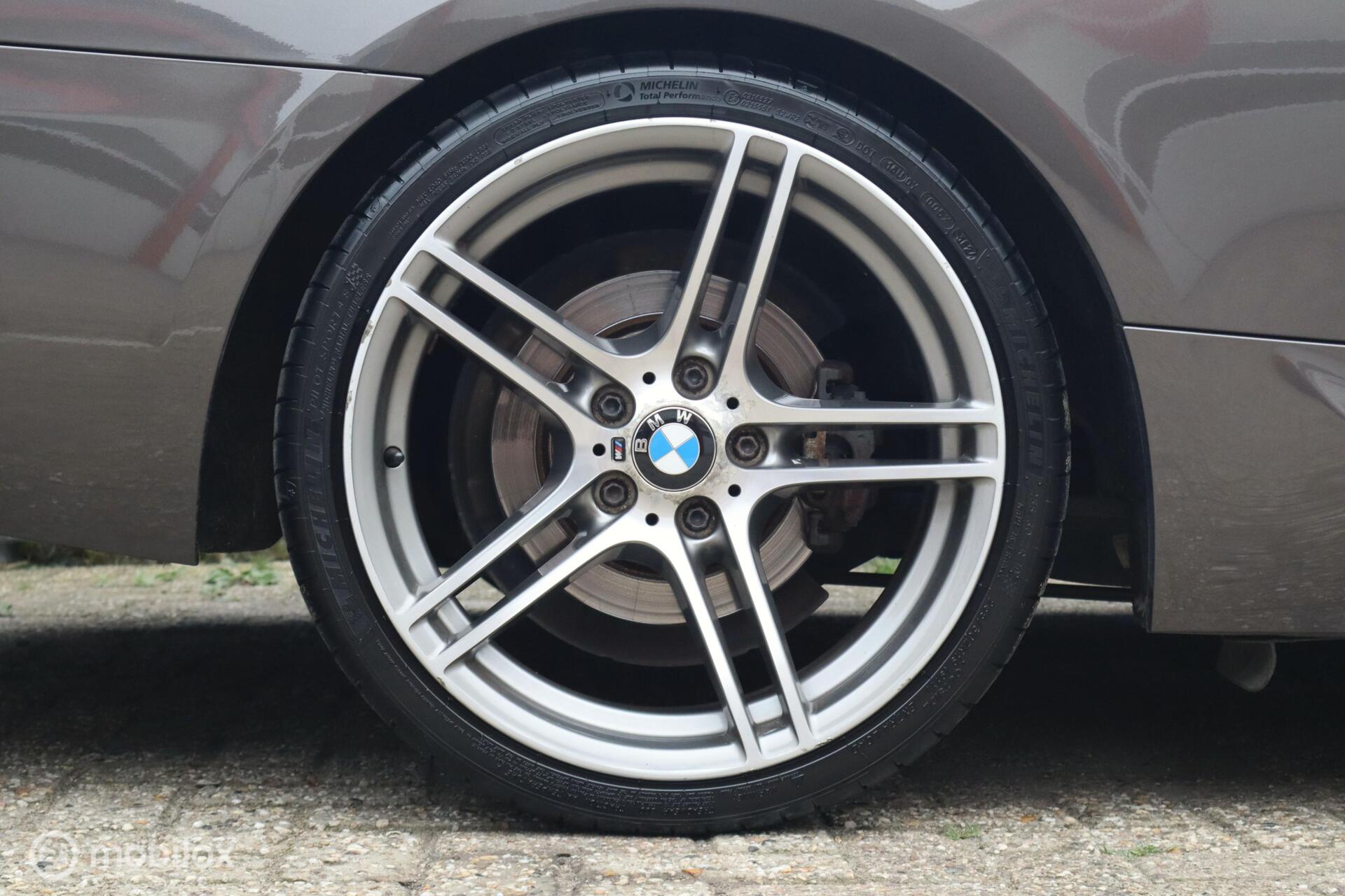 Foto van BMW 325i