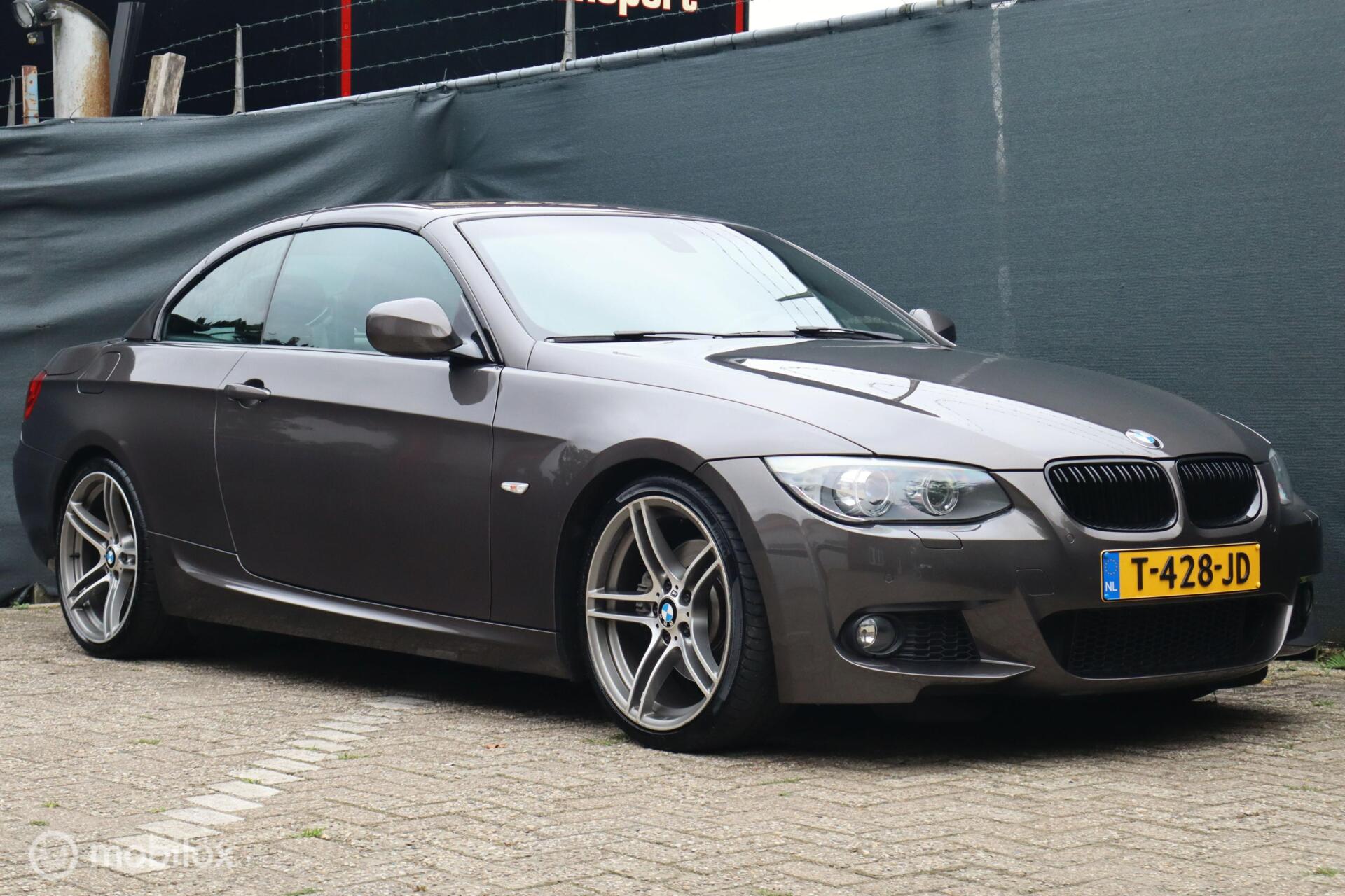 Foto van BMW 325i