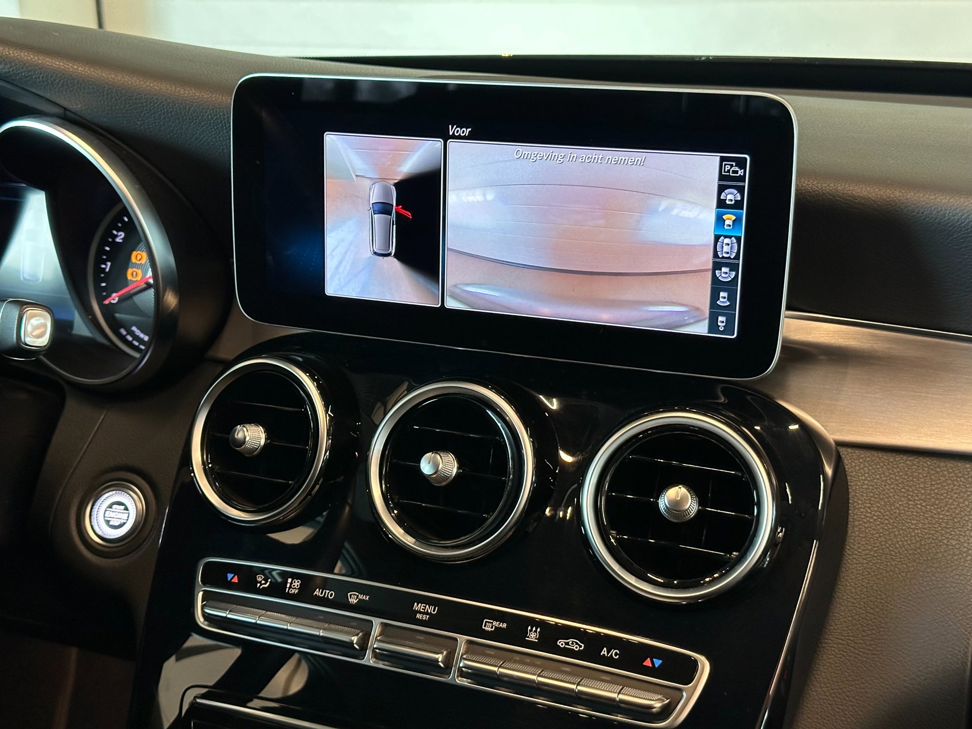 Foto van Mercedes-Benz C 300 E