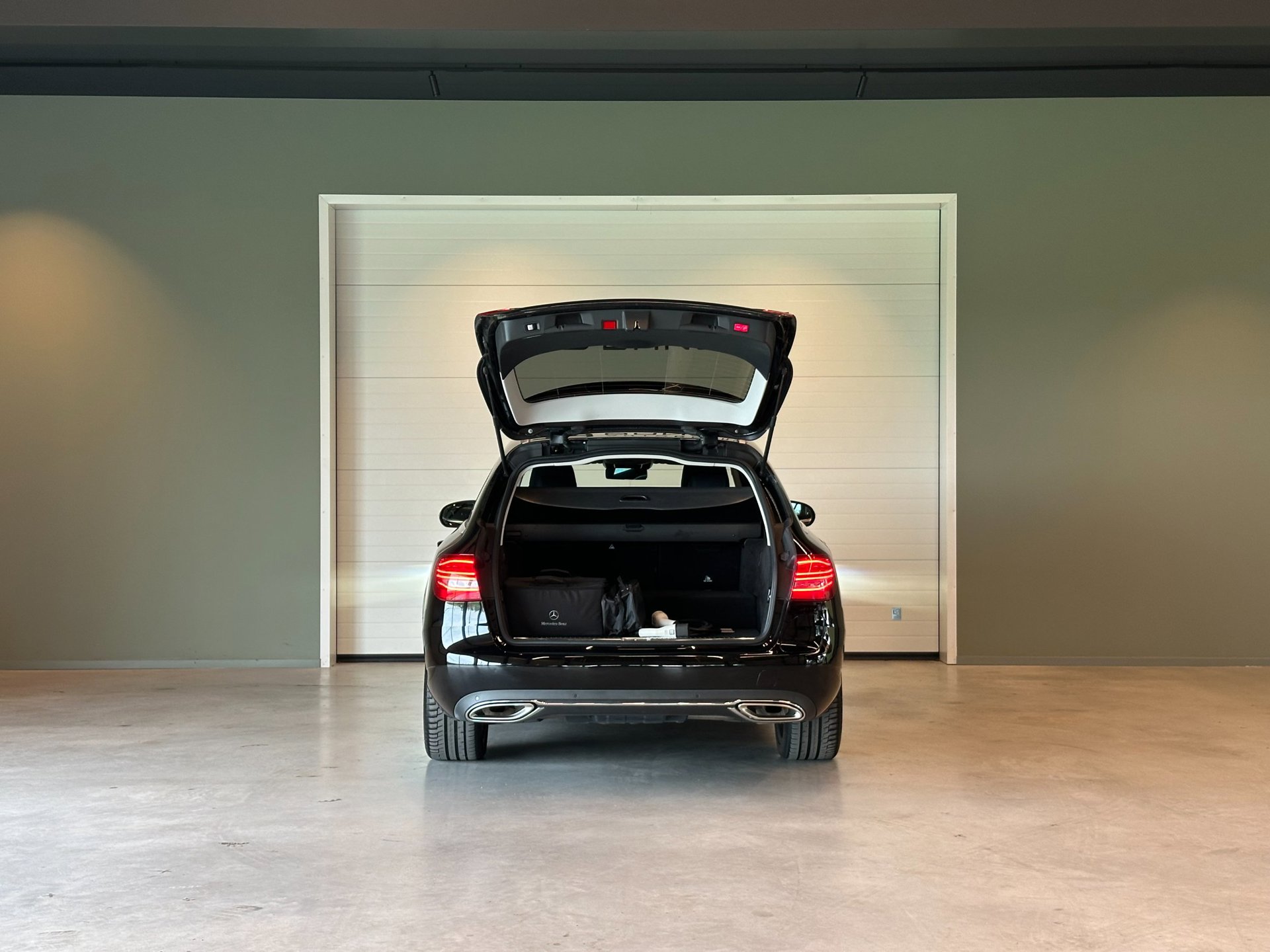 Foto van Mercedes-Benz C 300 E