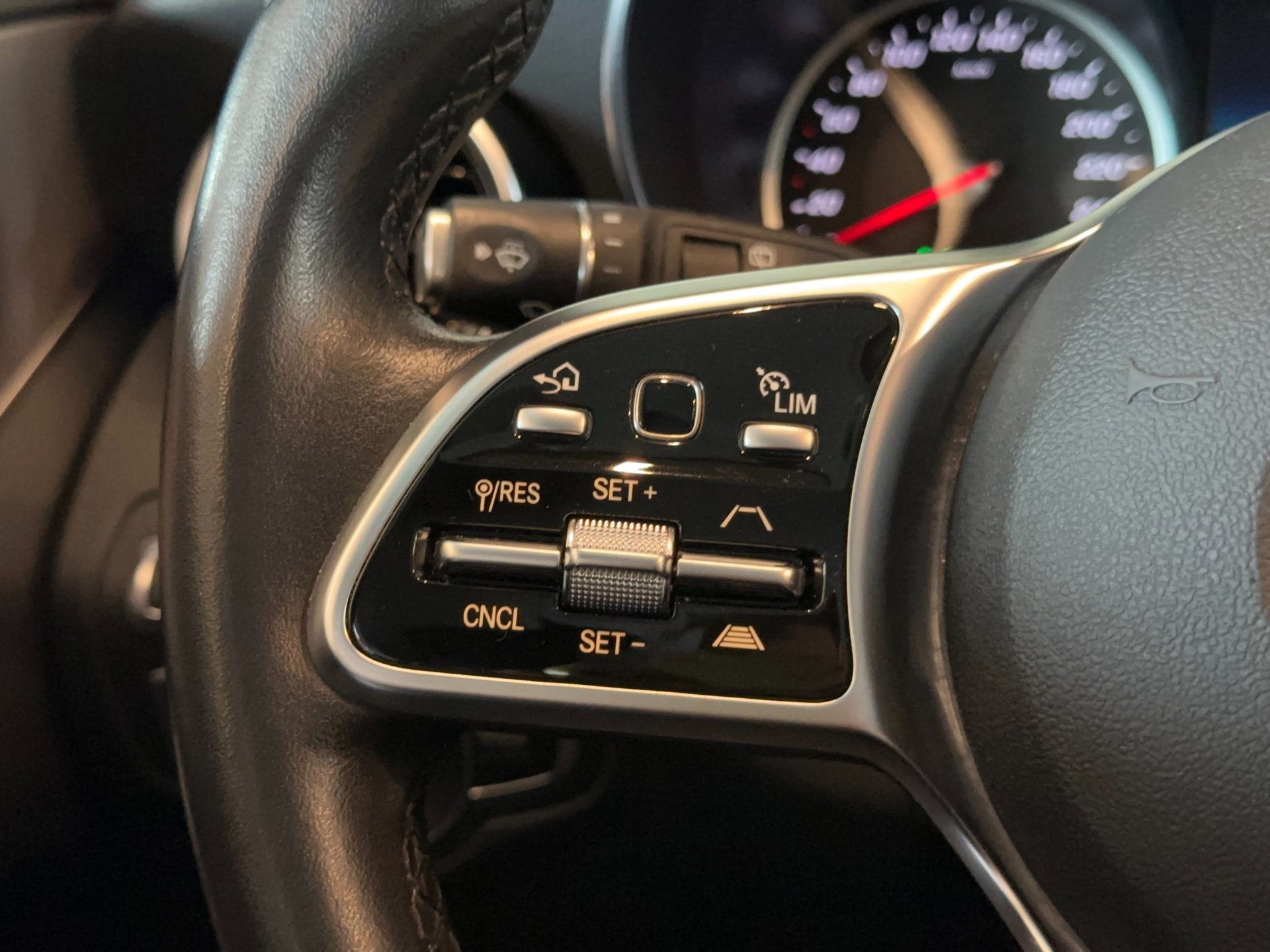 Foto van Mercedes-Benz C 300 E