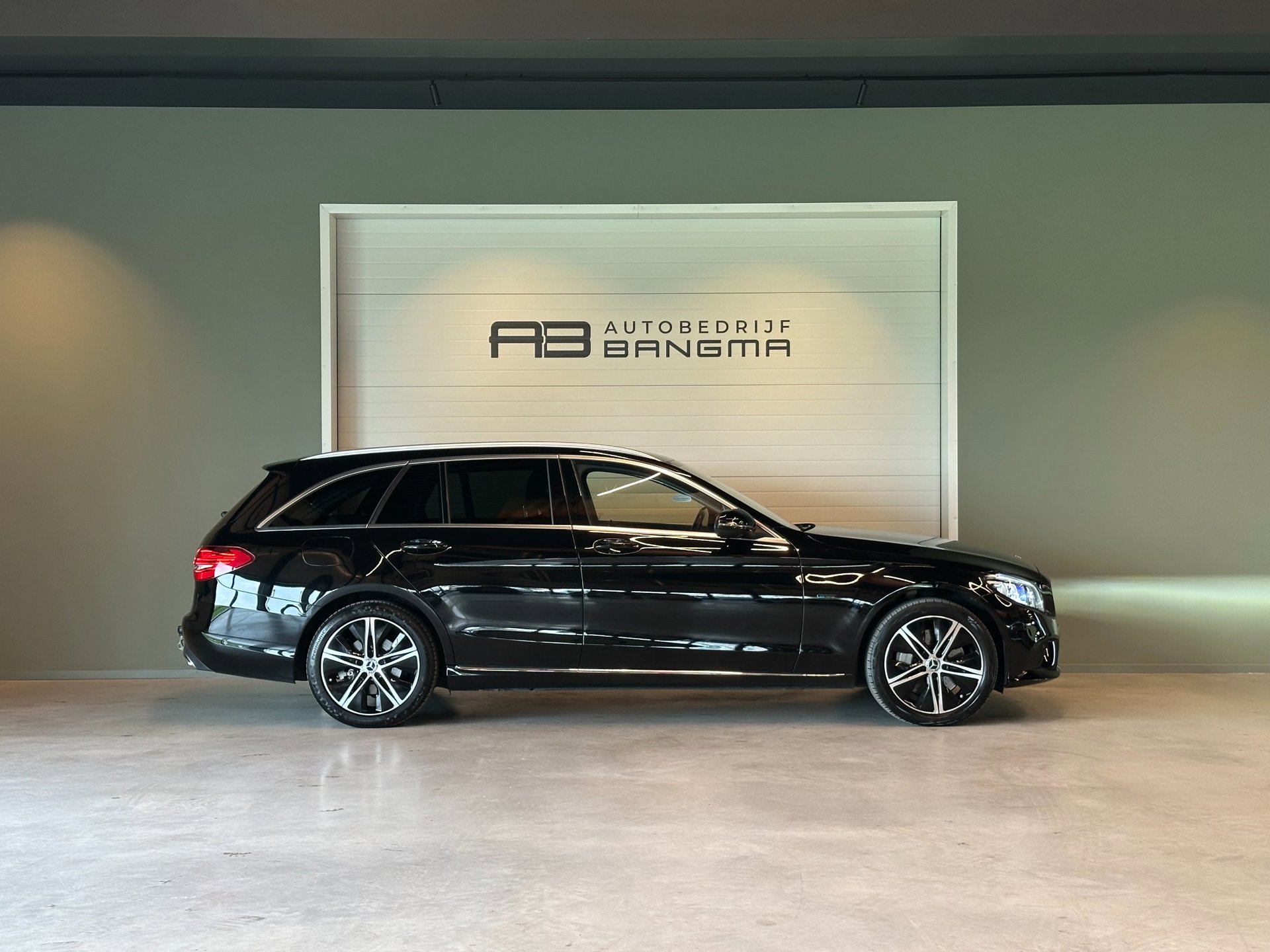 Foto van Mercedes-Benz C 300 E