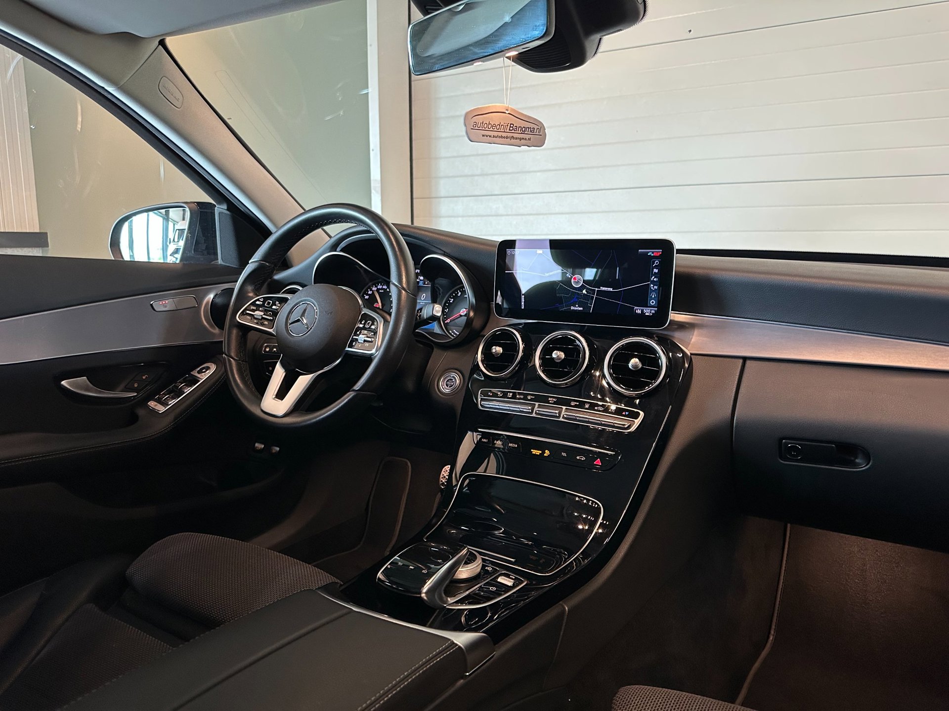 Foto van Mercedes-Benz C 300 E