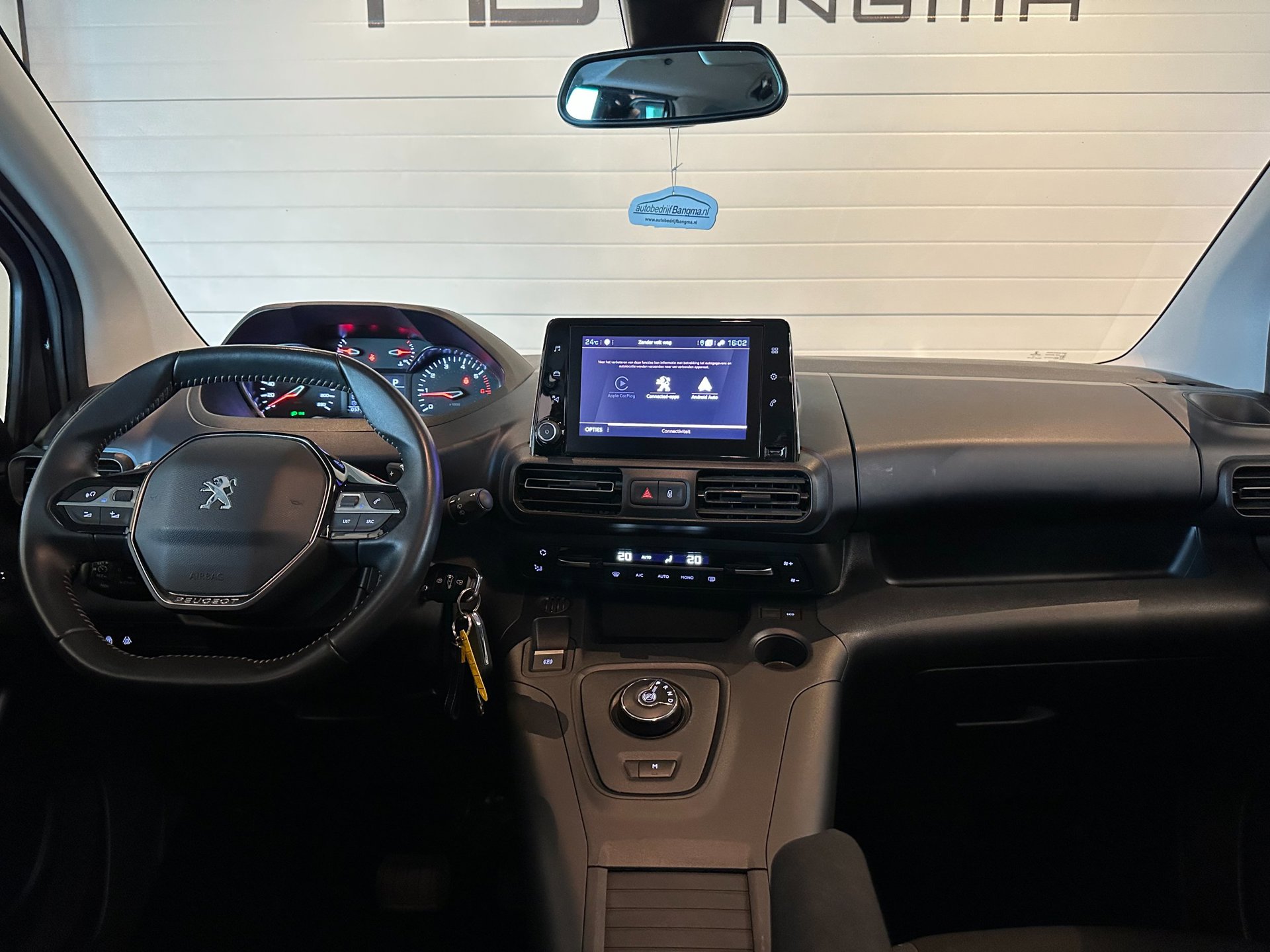 Foto van Peugeot Rifter