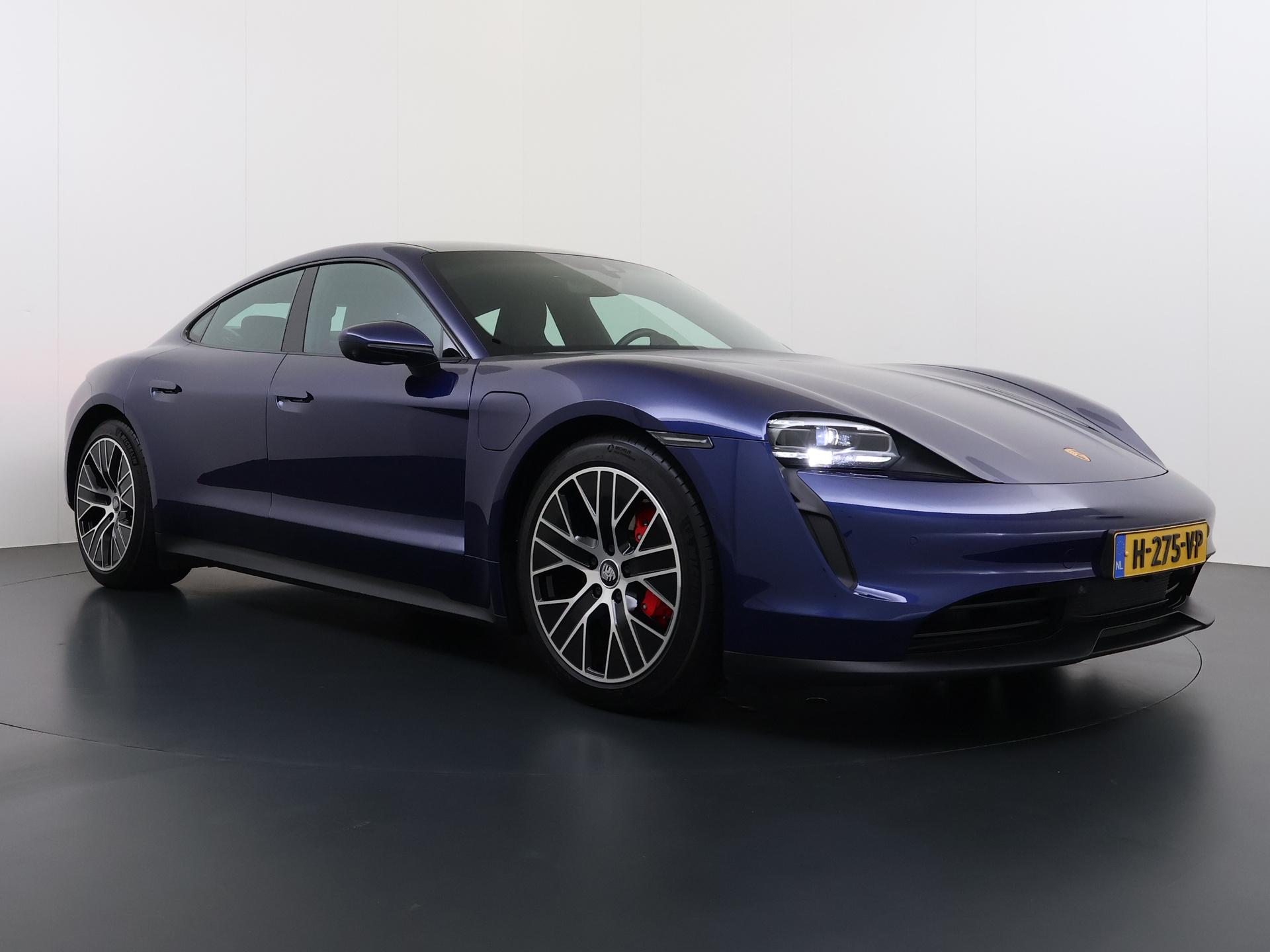 Foto van Porsche Taycan 4s