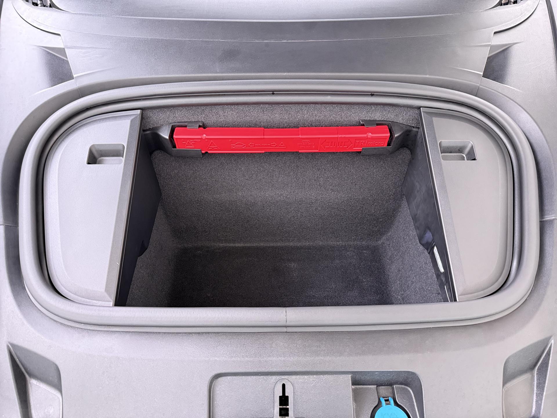 Foto van Porsche Taycan 4s