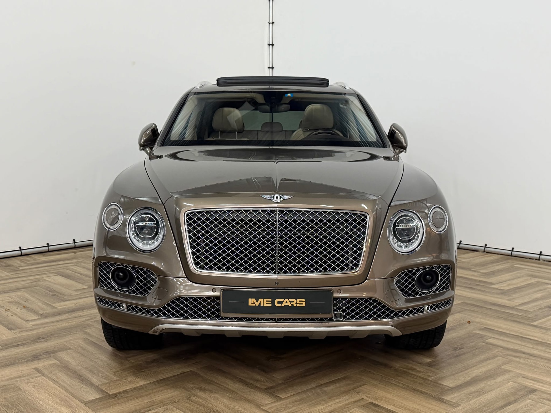 Foto van Bentley Bentayga