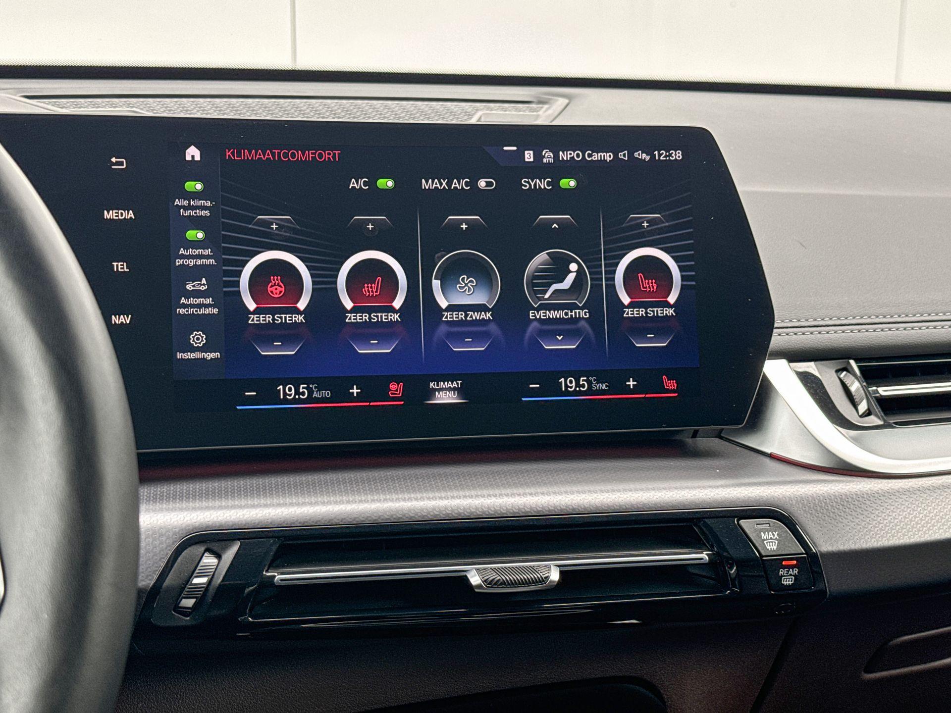 Foto van BMW X1 Xdrive23i