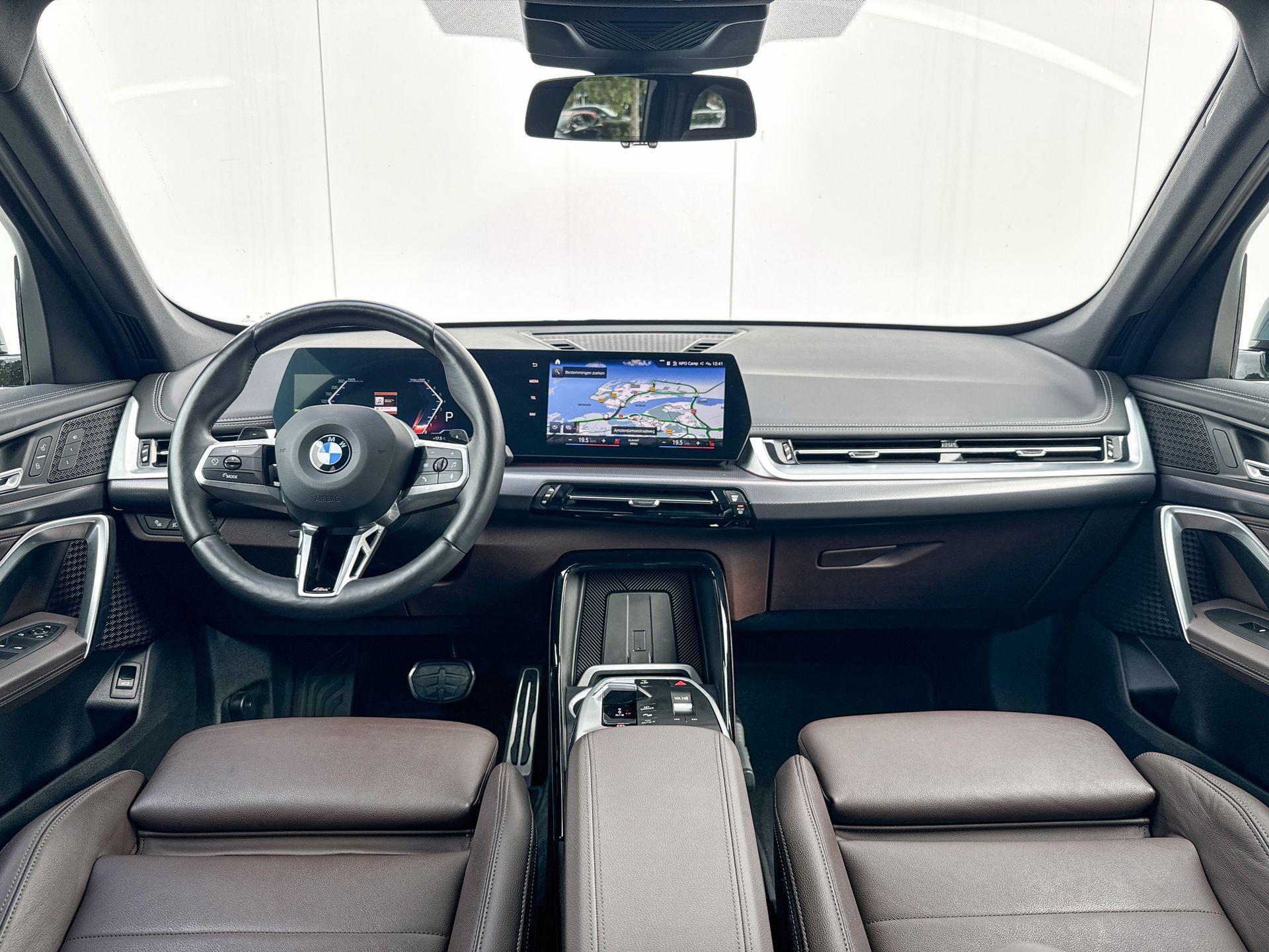 Foto van BMW X1 Xdrive23i