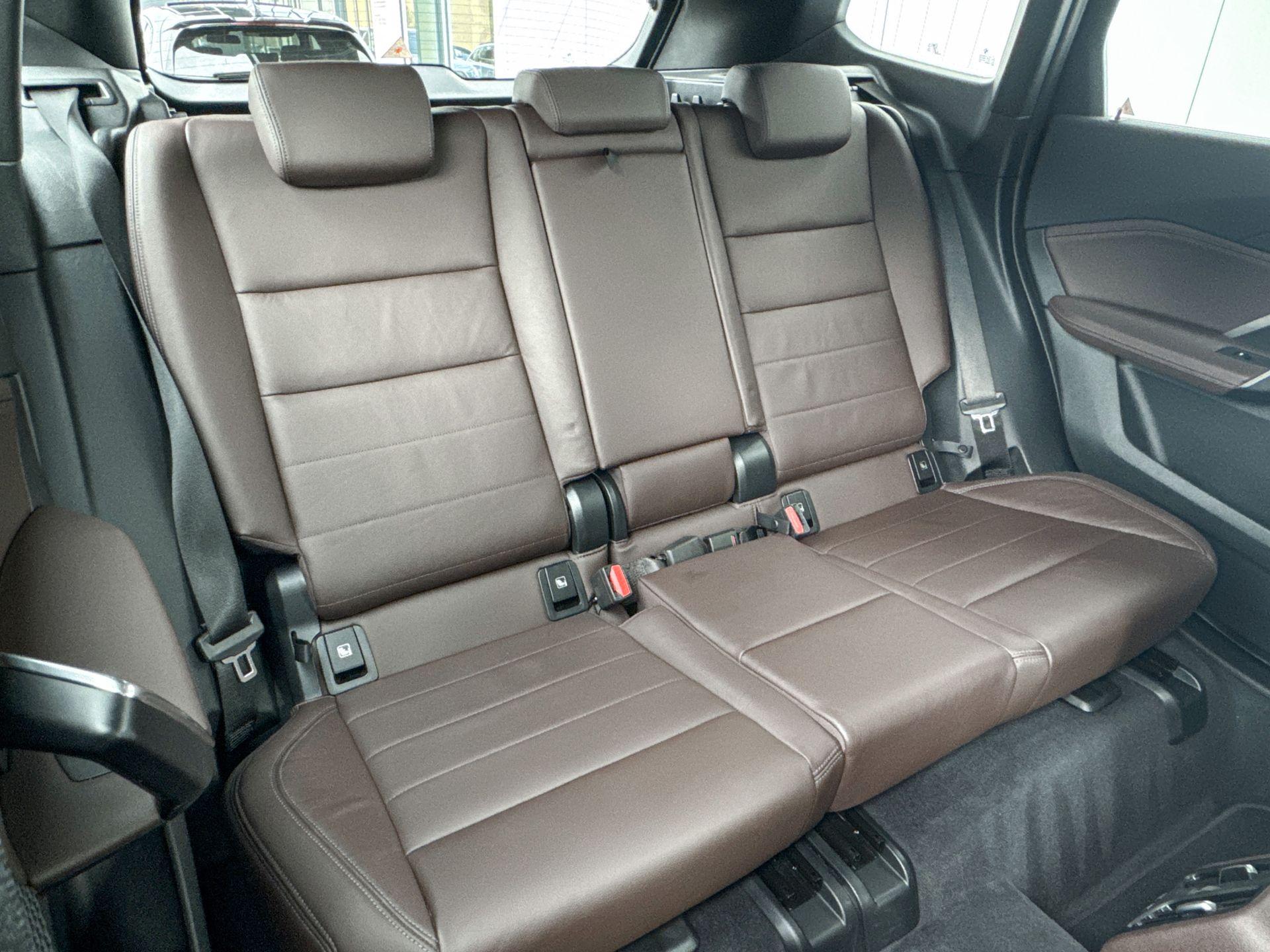 Foto van BMW X1 Xdrive23i