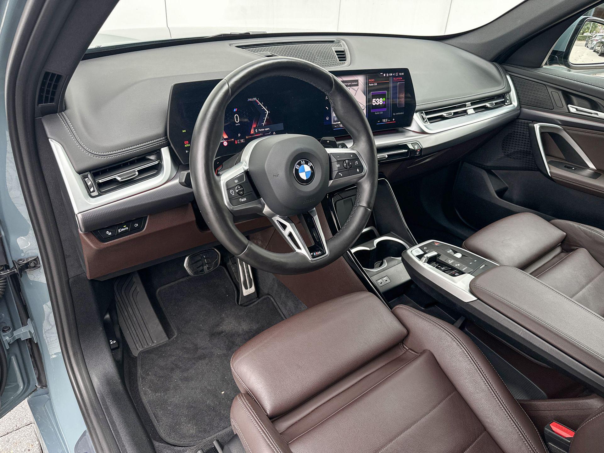 Foto van BMW X1 Xdrive23i