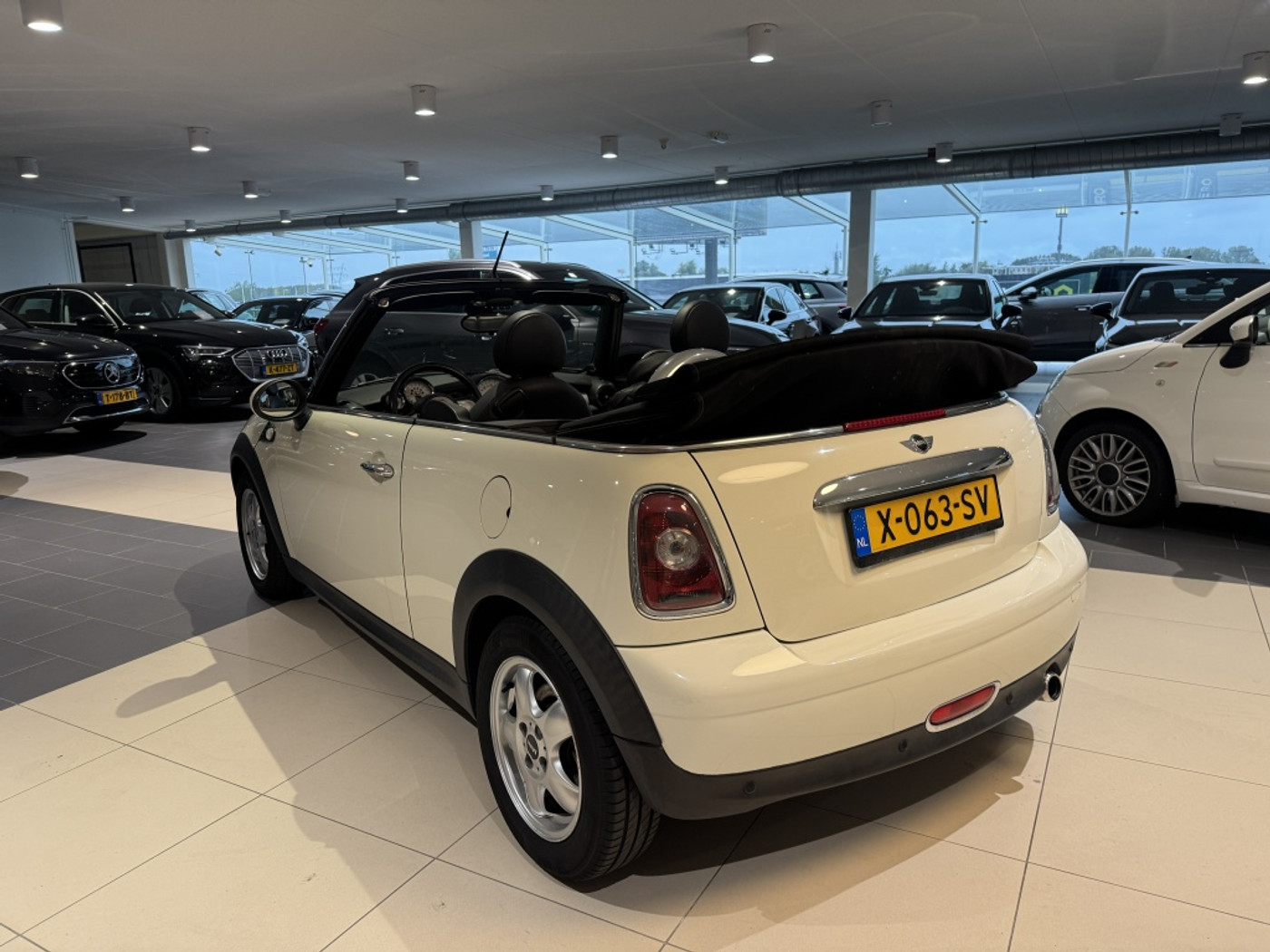 Foto van Mini Cooper Cabrio