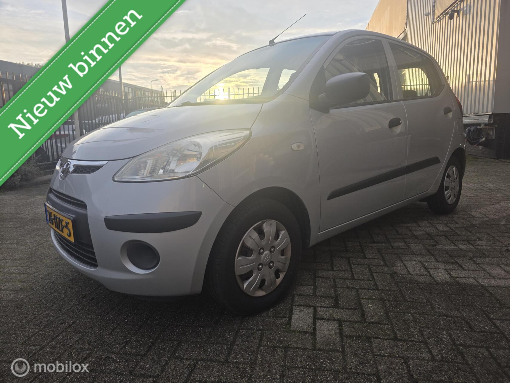 Hyundai I10 1.1 Dynamic Cool 2009 - voorkant