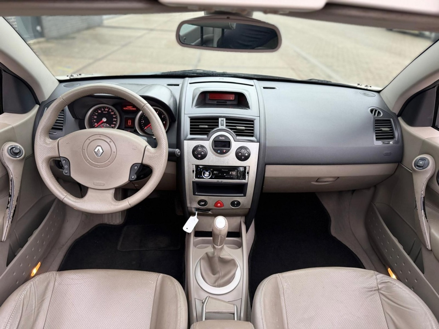 Foto van Renault Mégane Coupé-cabriolet
