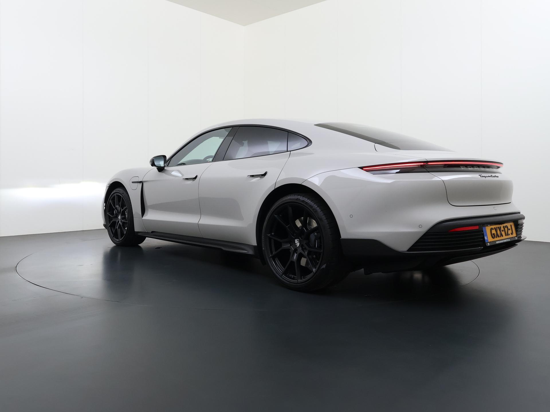 Foto van Porsche Taycan