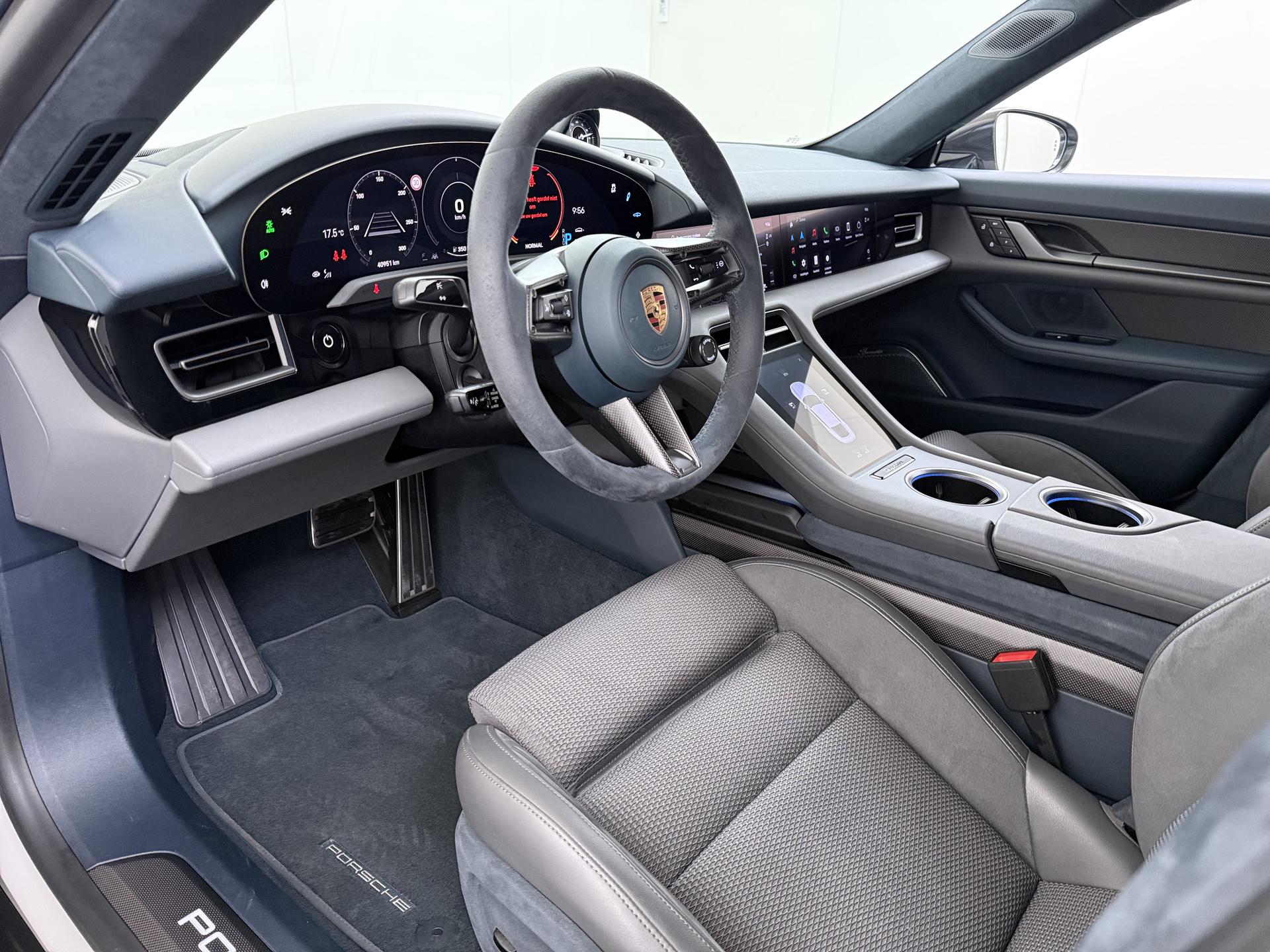 Foto van Porsche Taycan