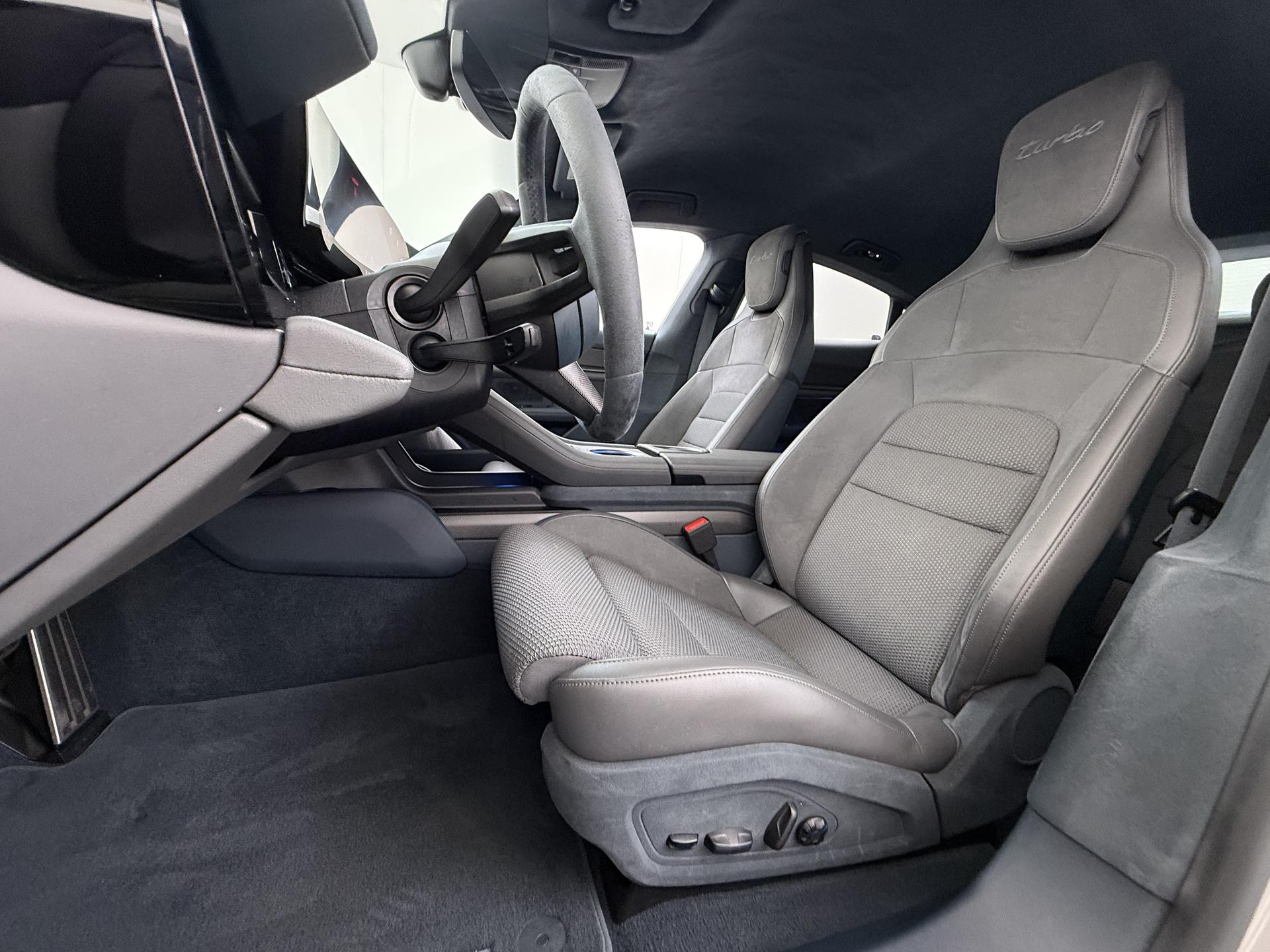 Foto van Porsche Taycan