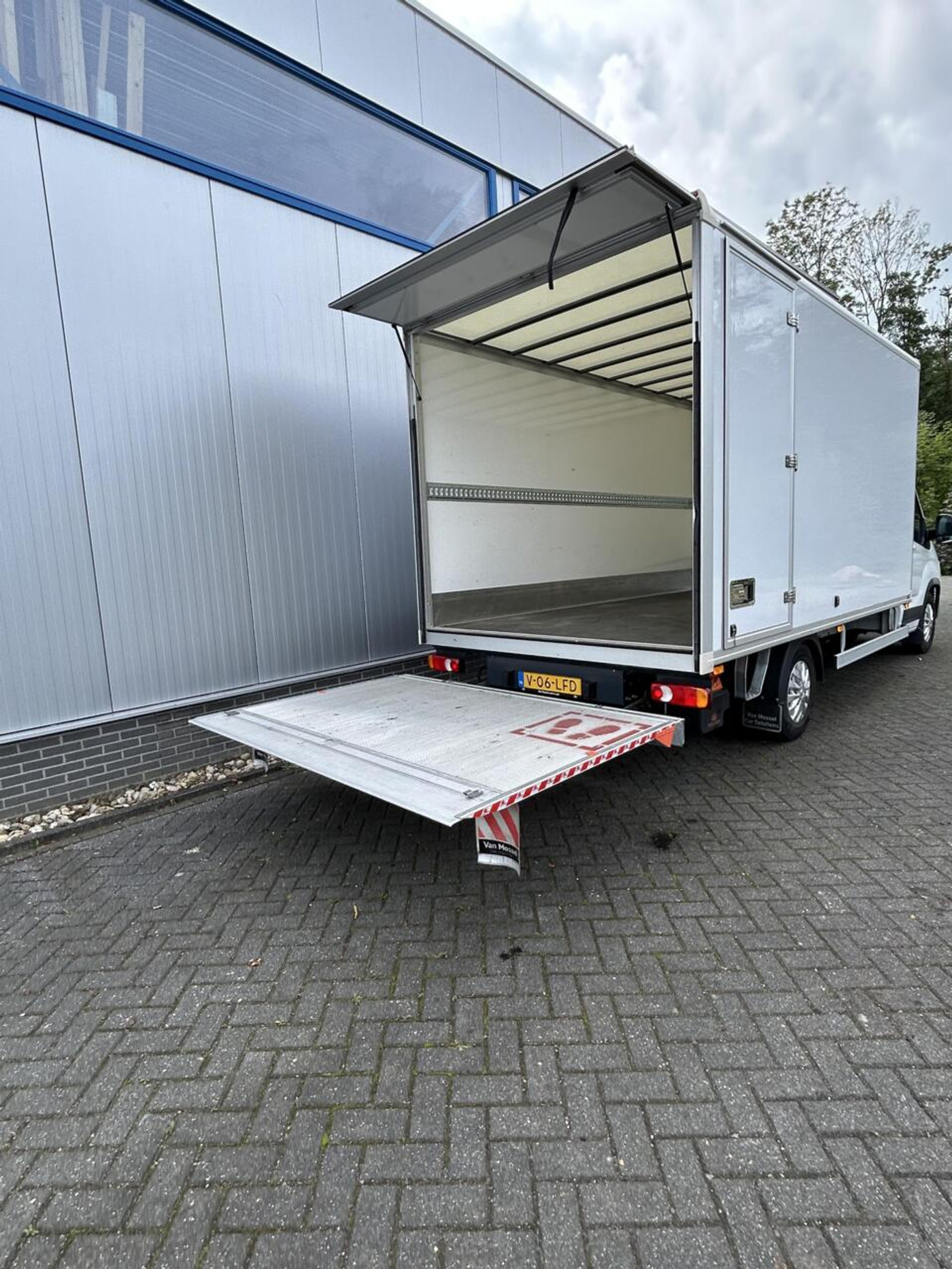 Foto van Maxus Edeliver 9