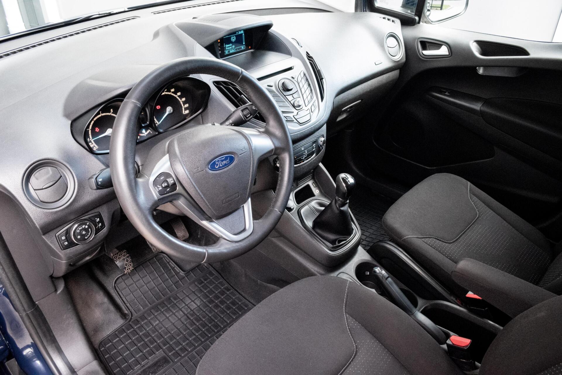 Foto van Ford Transit Courier