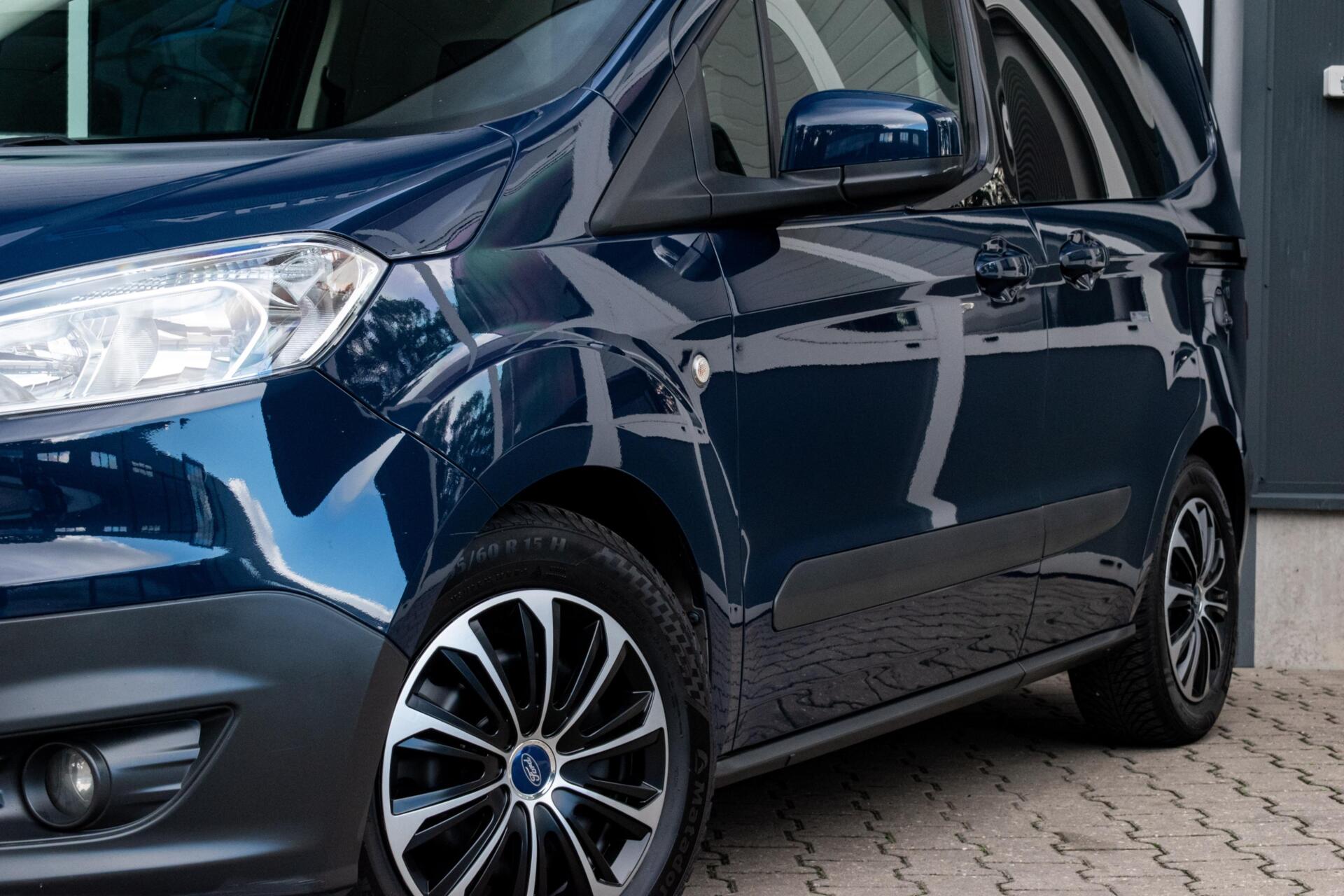 Foto van Ford Transit Courier