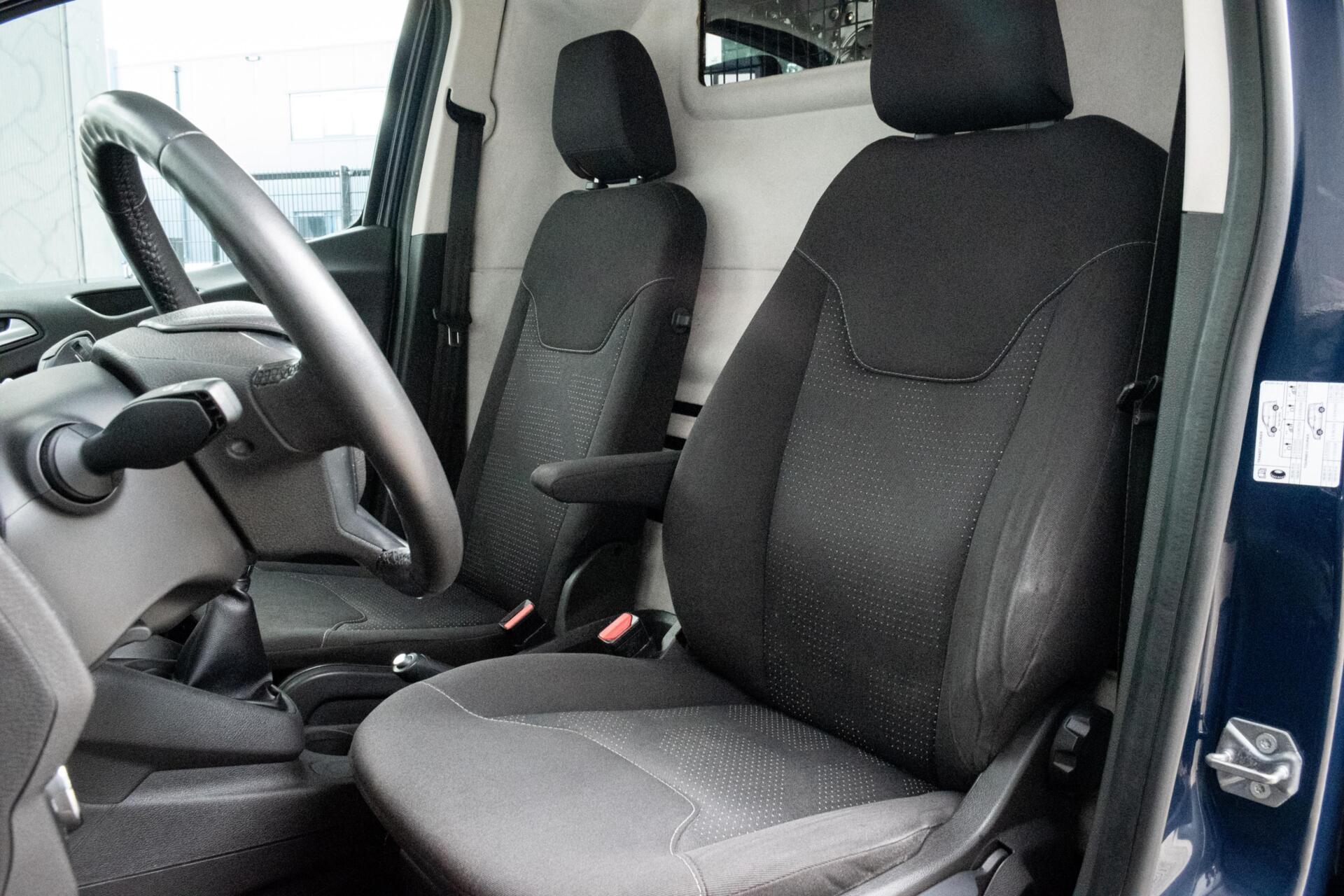Foto van Ford Transit Courier