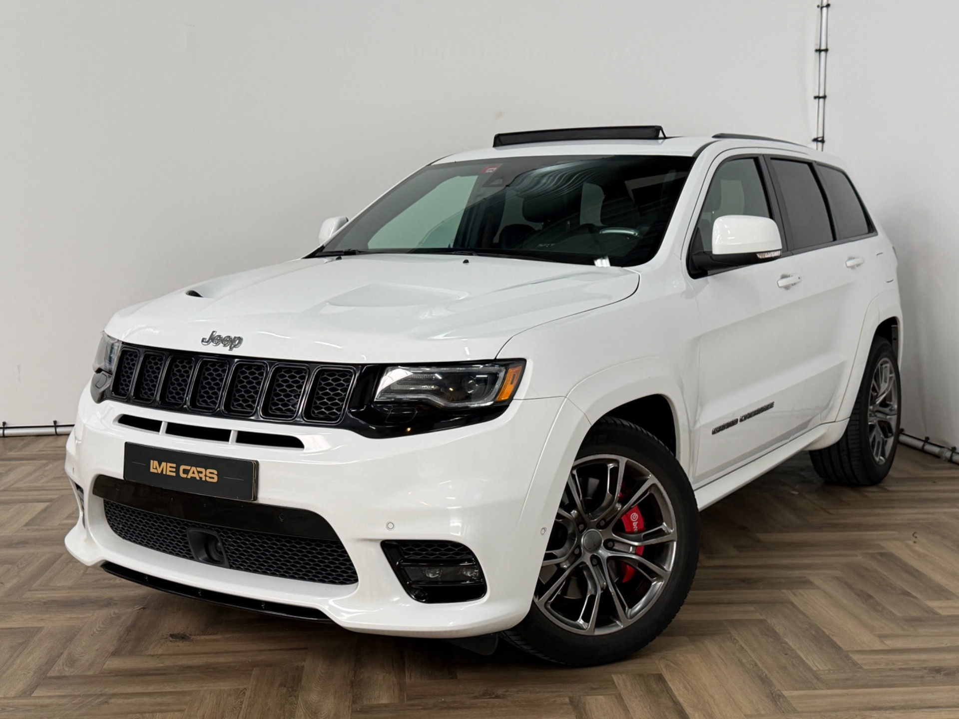 Jeep Grand Cherokee 6.4 HEMI SRT|PANO|MEMORY|LEDER|INRUIL MOGELIJK| 2020 - voorkant