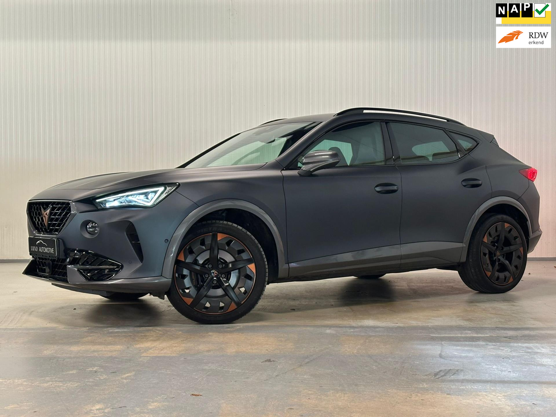 Cupra Formentor 2.0 TSI 4DRIVE VZ | AMBIANCE | LEDER | CAMERA | MAT BLAUW 2021 - voorkant