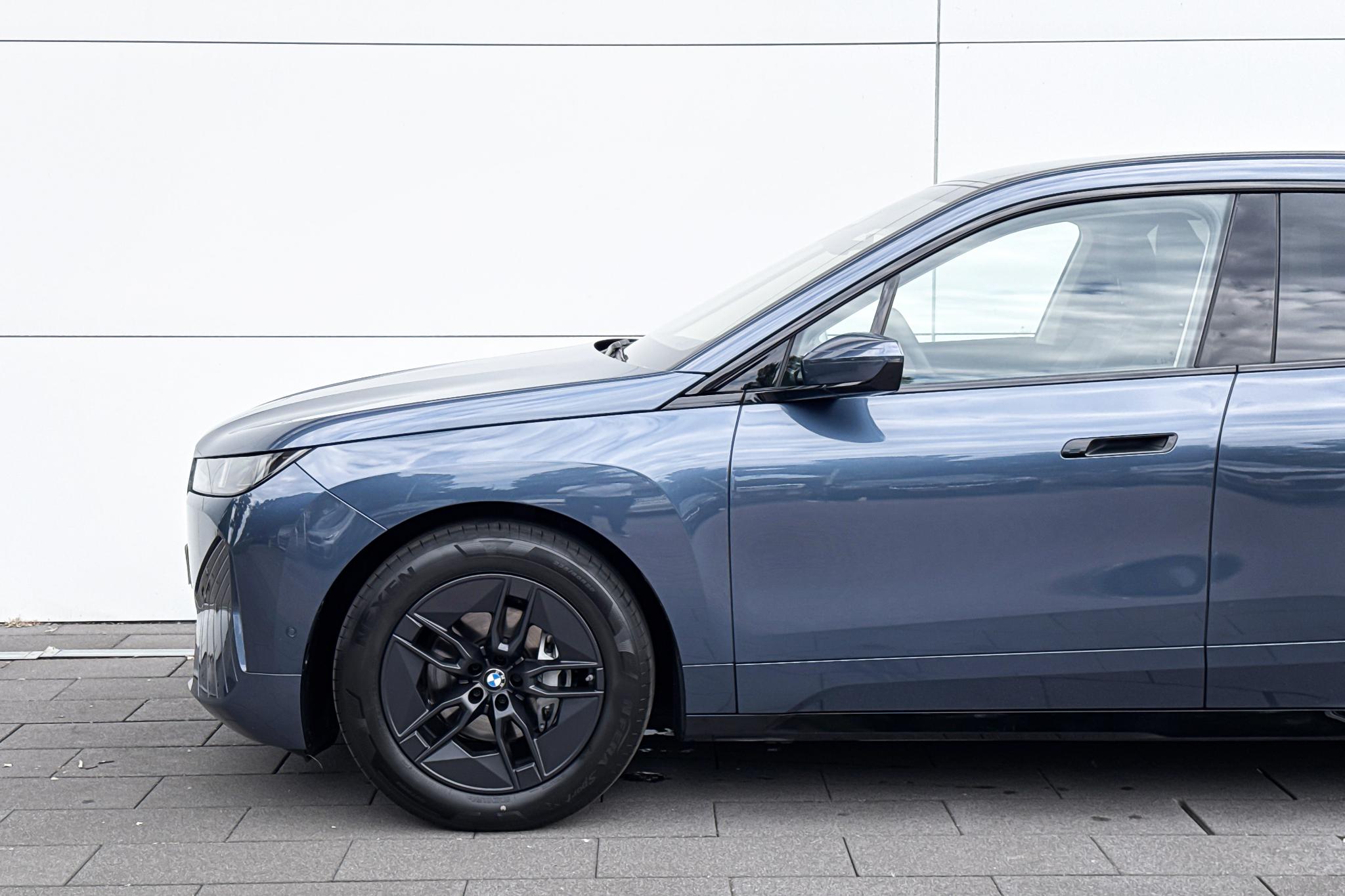 Foto van BMW Ix