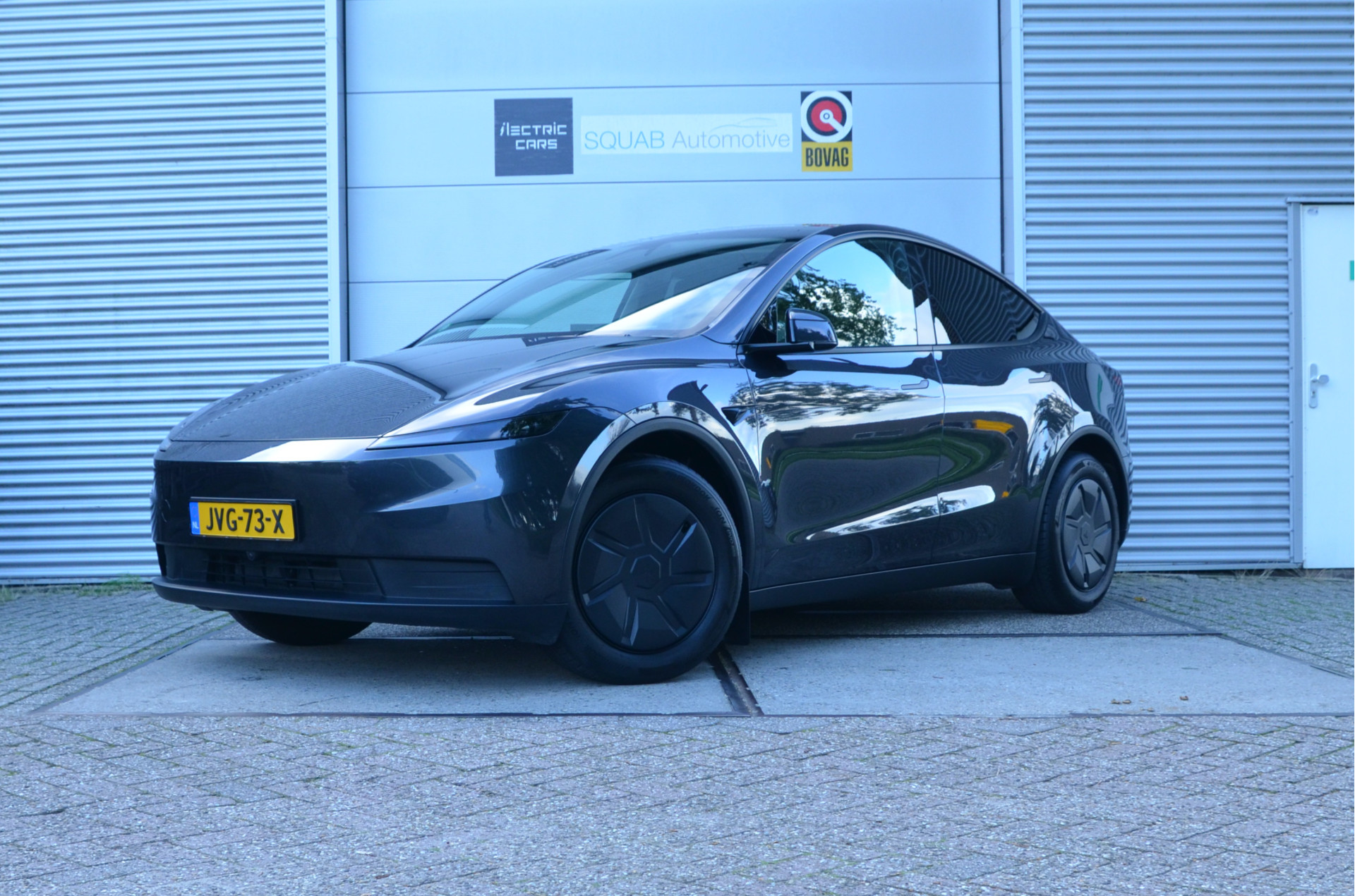 Tesla Model Y Standard RWD 58 kWh 2026 - voorkant