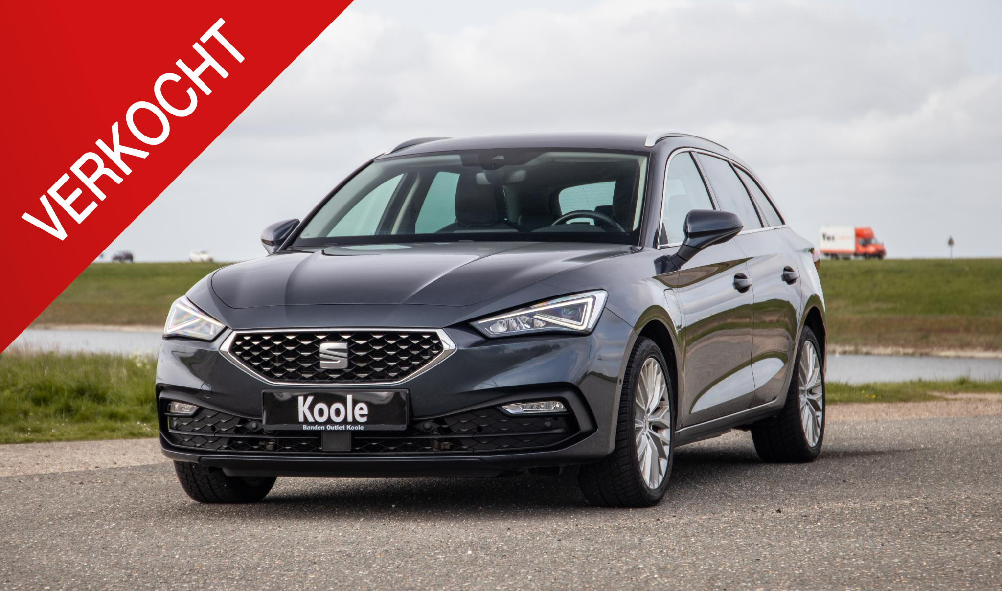 Seat Leon Sportstourer 1.4 TSI eHybrid PHEV FR Business Intense 2021 - voorkant