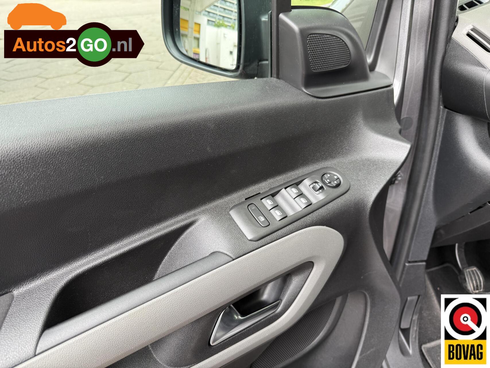 Foto van Peugeot Rifter