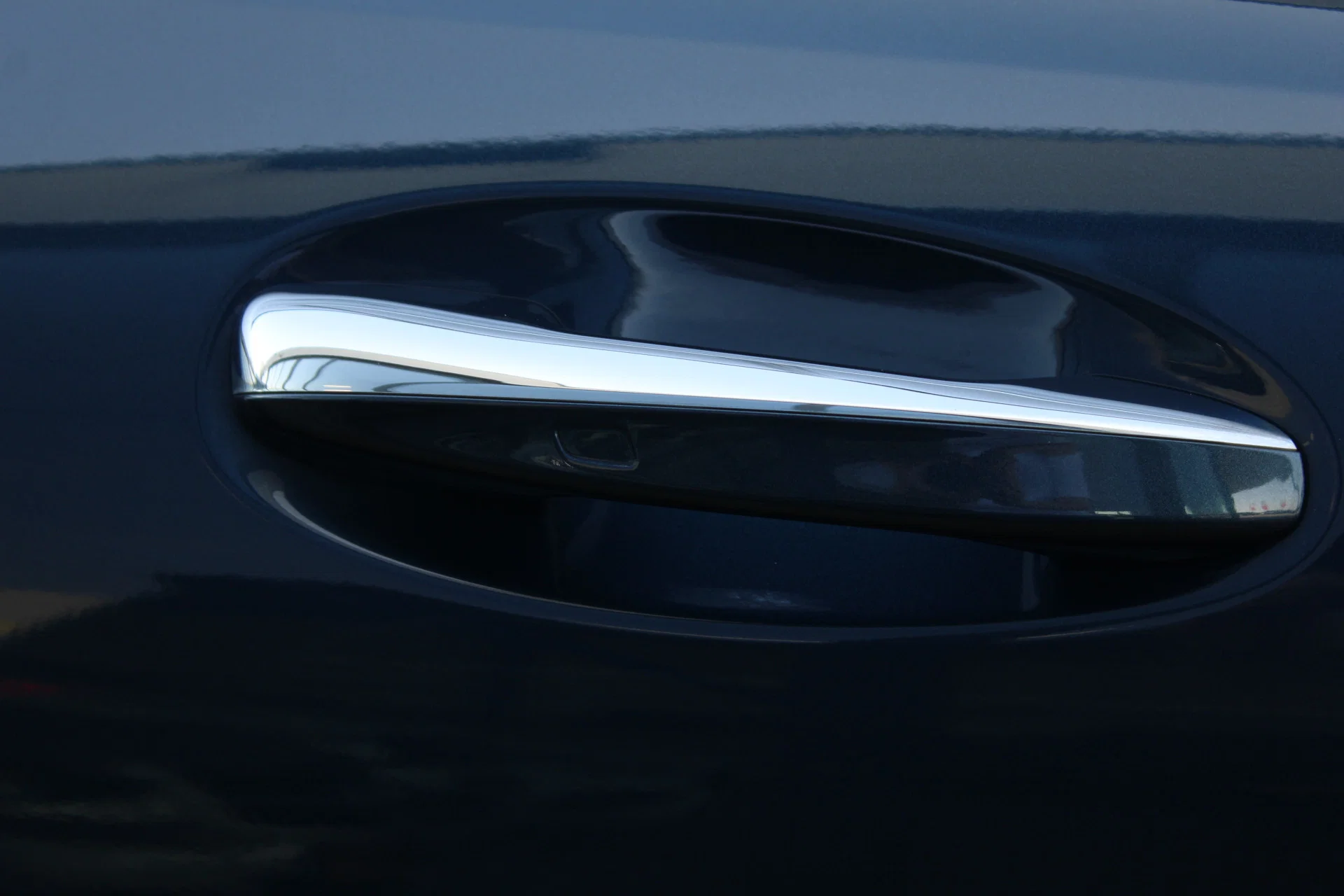 Foto van Mercedes-Benz Eqb