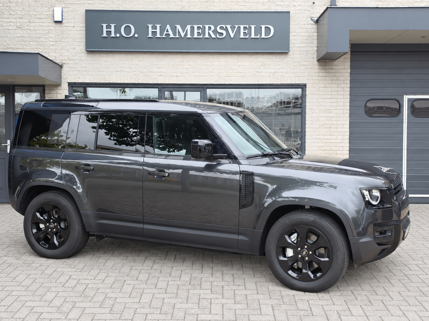 Foto van Land Rover Defender 110